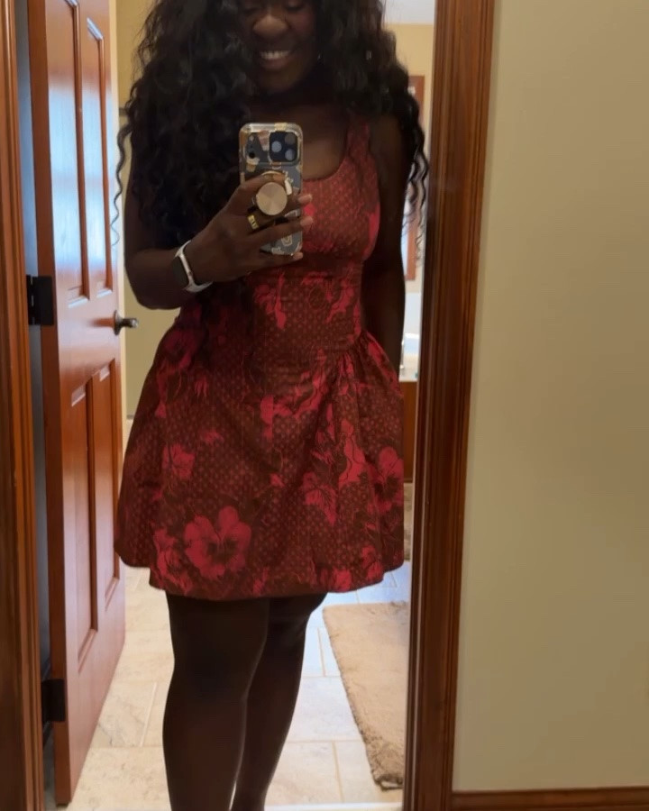 Just a cute little outfit of the day!!! 

#abercrombie
#dresswithpockets 
#aandf
#dress
#datenightoutfit
#midsize

#LTKMidsize #LTKSaleAlert #LTKootd
