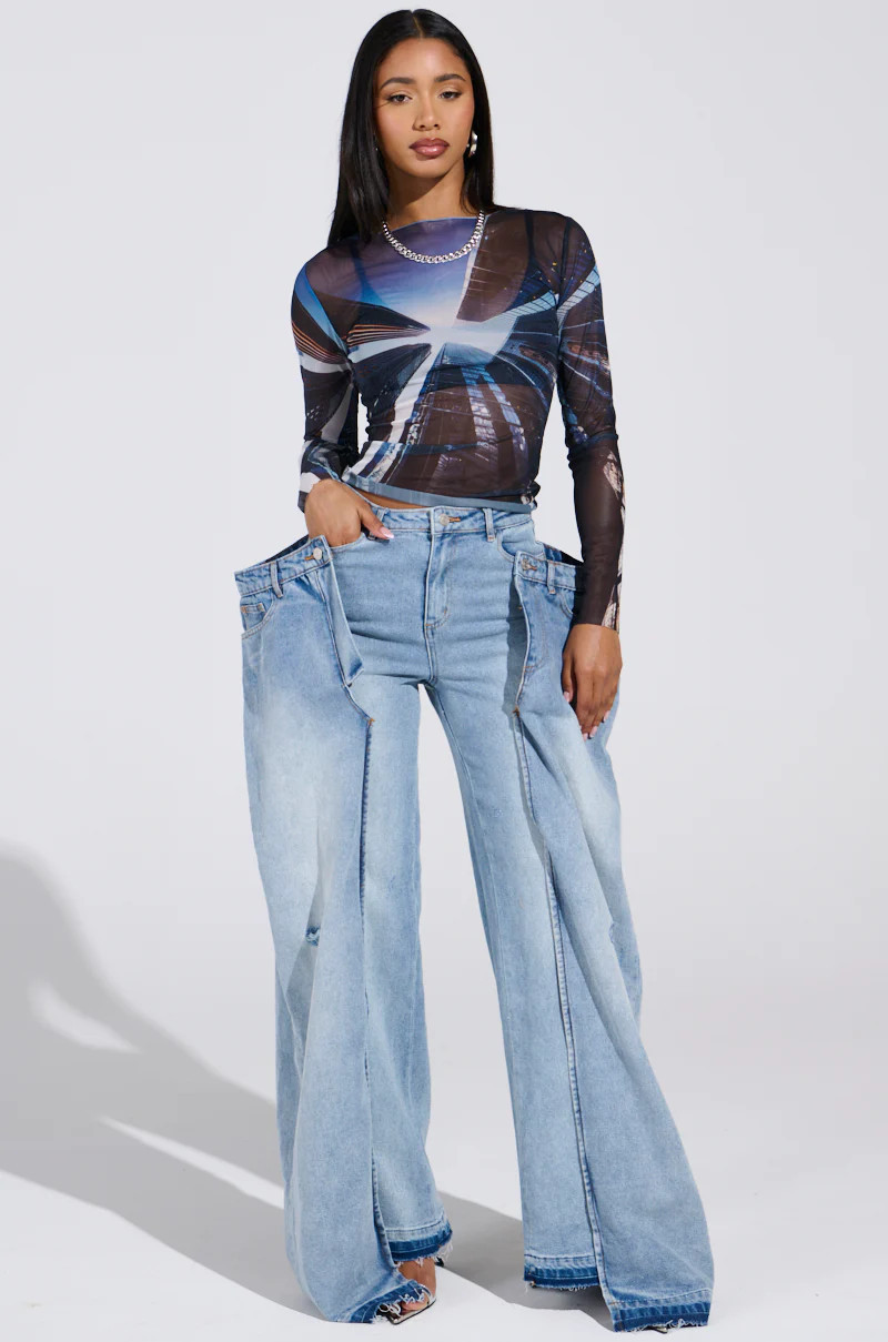 AKIRA Seeing Double Deconstructed Denim Jeans | Size 1X | AKIRA