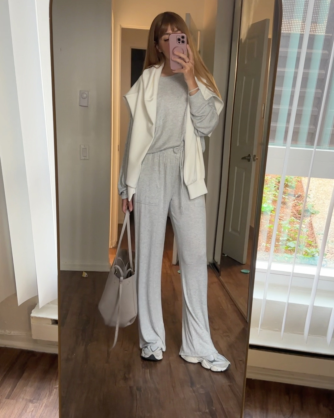 The comfiest set was found at Target 🤩

#LTKFindsUnder100 #LTKStyleTip #LTKSeasonal