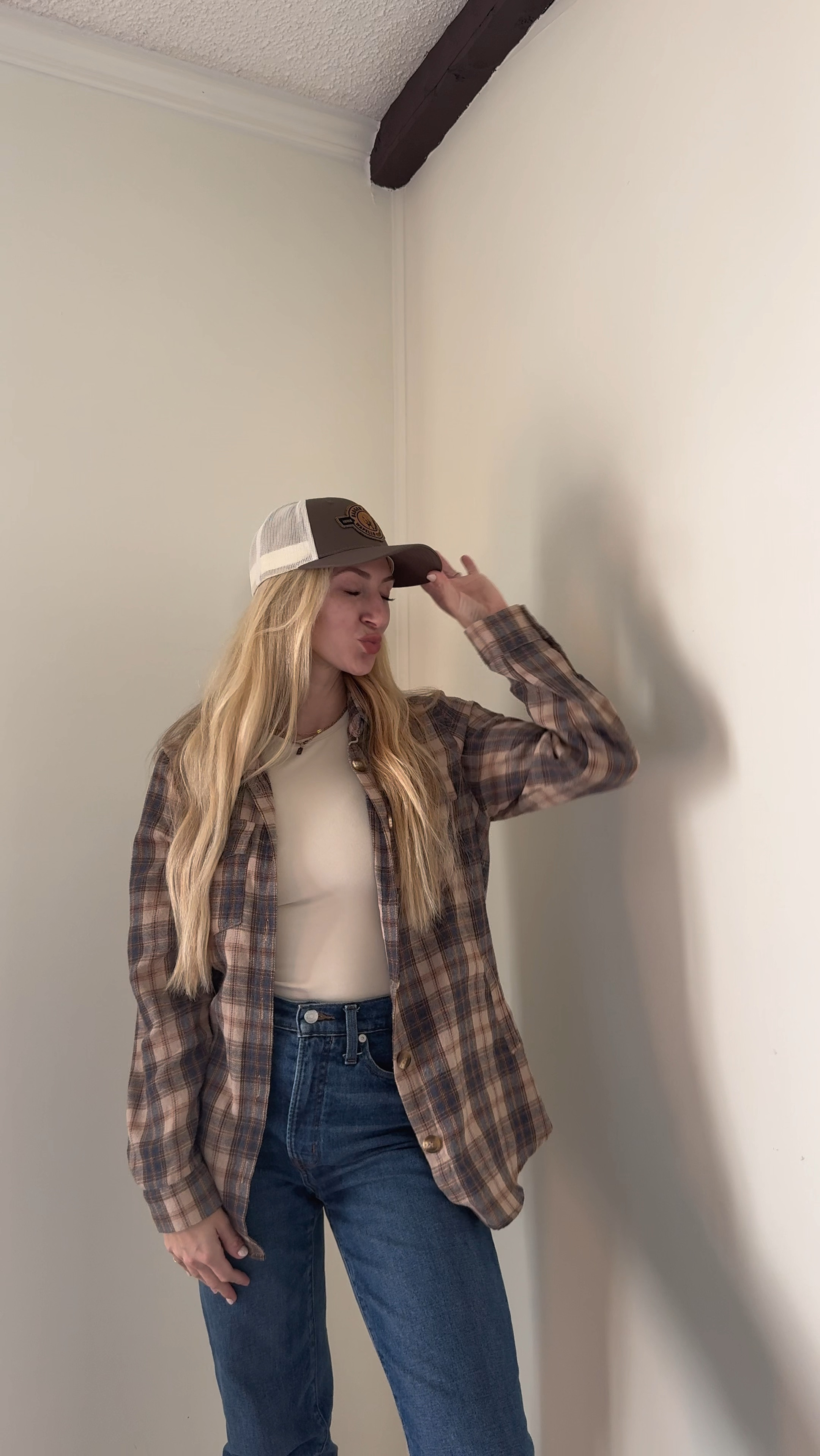 Effortless, cozy chic for a lazy day for mama. 

#LTKStyleTip #LTKFindsUnder50