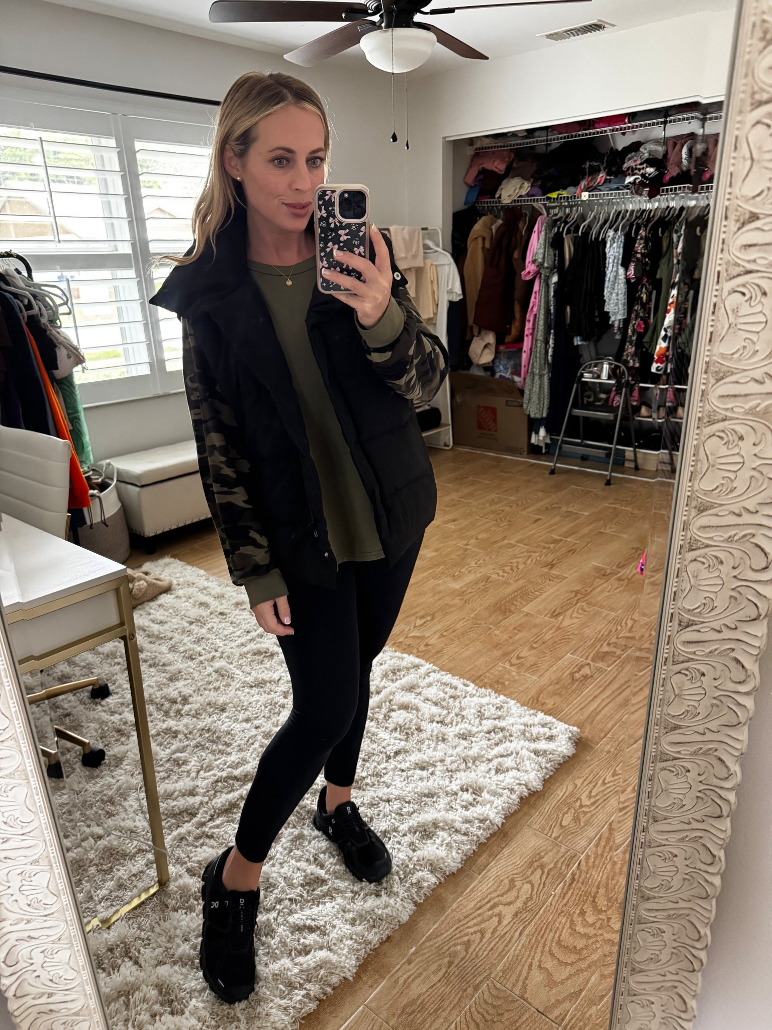 Puffer vest outfit 

#LTKootd #LTKMidsize #LTKSeasonal