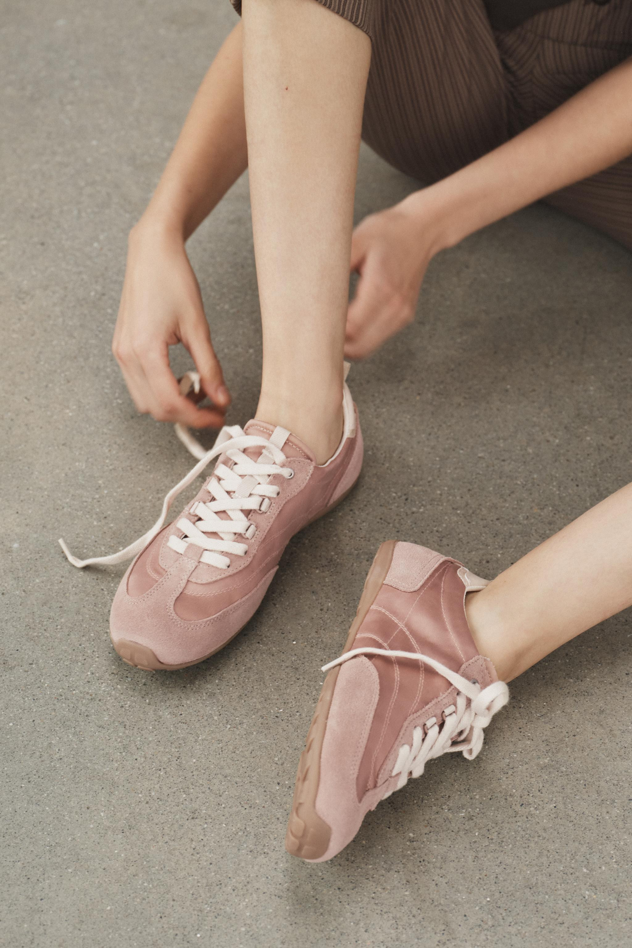 CONTRASTING SOFT SNEAKERS | Zara US