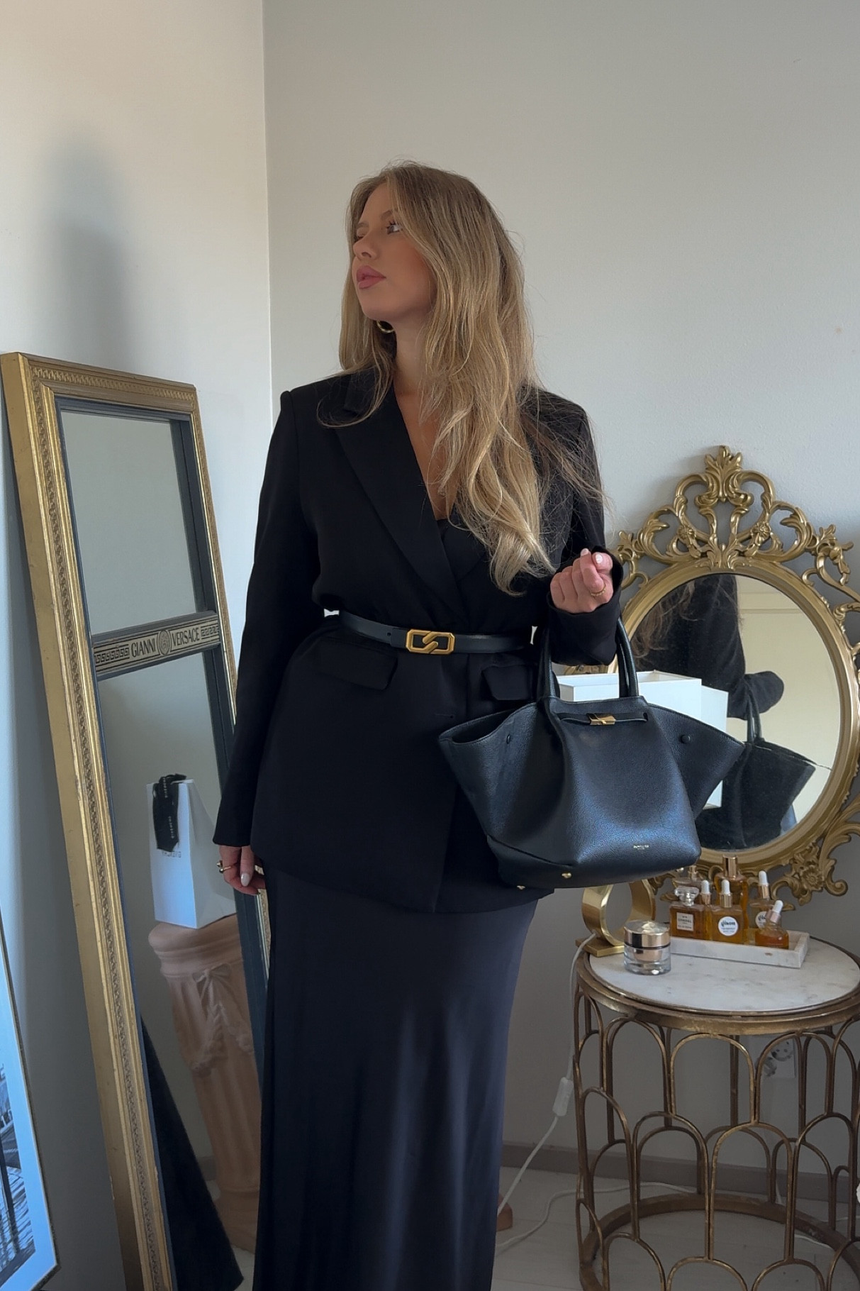 Transitional fall outfit 🖤

#LTKSeasonal #LTKBacktoSchool #LTKWorkwear