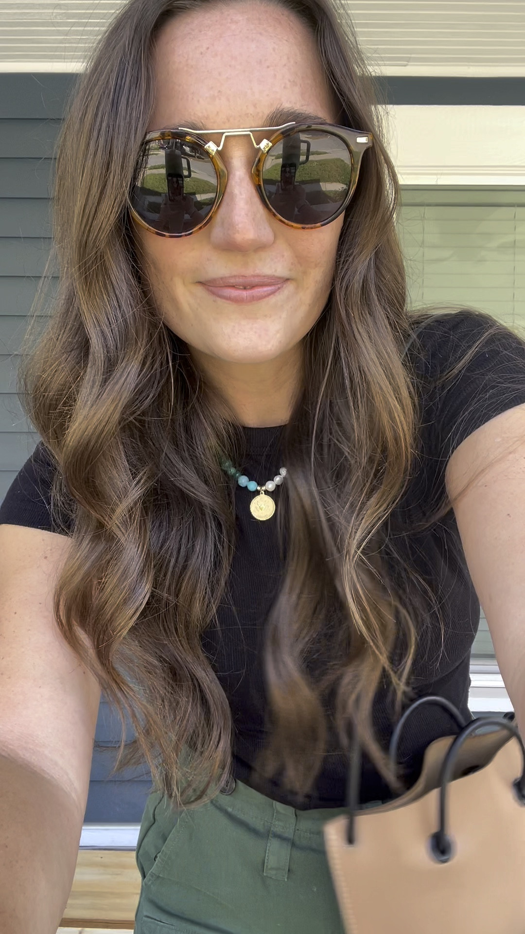 Casual transitional outfit for this gorgeous Sunday. Wearing a medium in this tee, a 2 in the skirt and converse are true to size. :) 