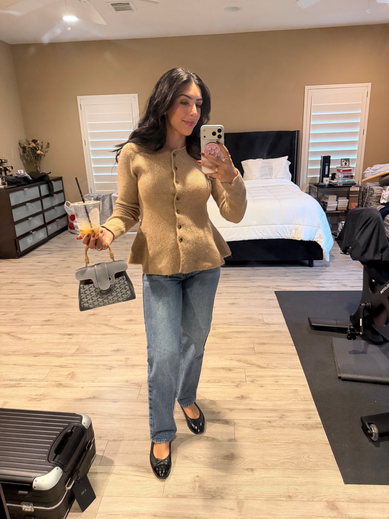 Top and jeans are on sale! 

#LTKCyberWeek #LTKSaleAlert #LTKootd