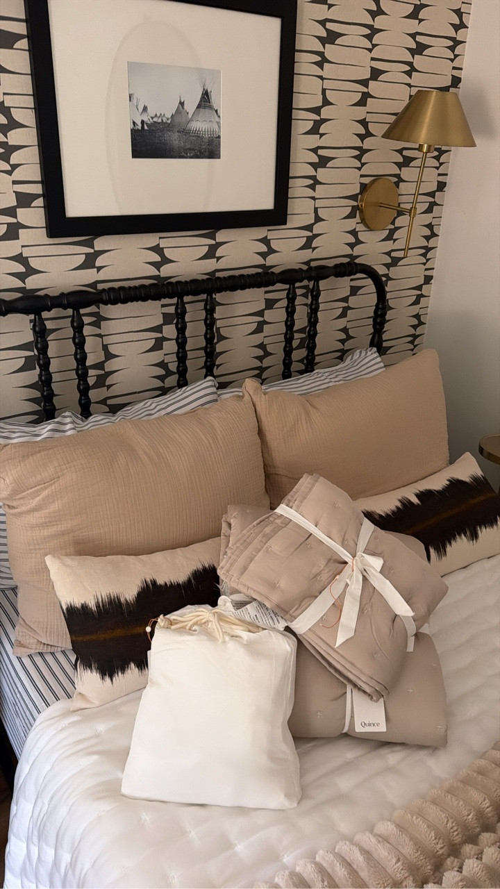We are so spoiled to good bedding so I had to reorder it for our camper also.

@Quince #quincepartner

#LTKHome #LTKTravel #LTKOver40