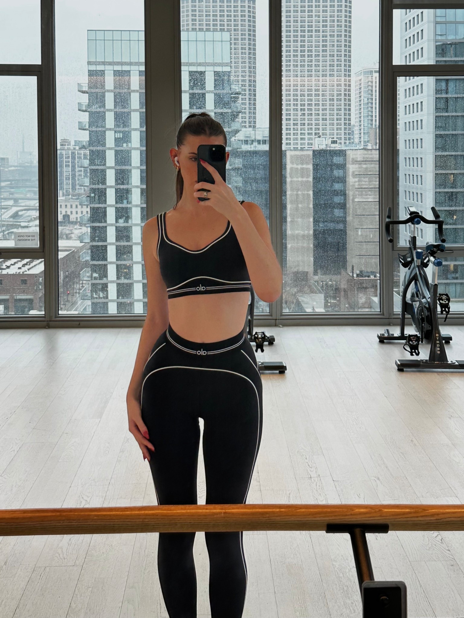 workout set from alo yoga

wearing size small in the sports bra and leggings 

#LTKFindsUnder100 #LTKActive #LTKfitnessgoals