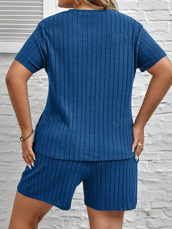 SHEIN LUNE Plus Size Solid Color Rib Knit Two Piece Set | SHEIN