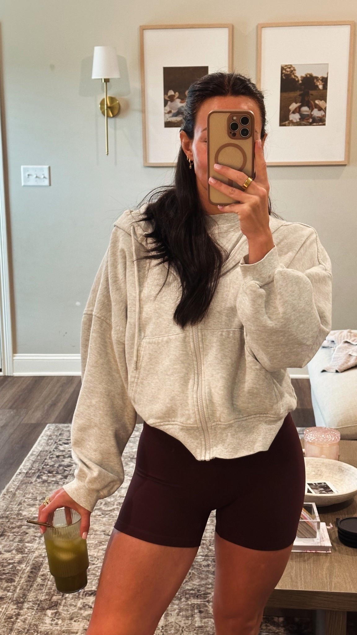 Workout ootd 

#LTKmomlife #LTKfitnessgoals #LTKootd
