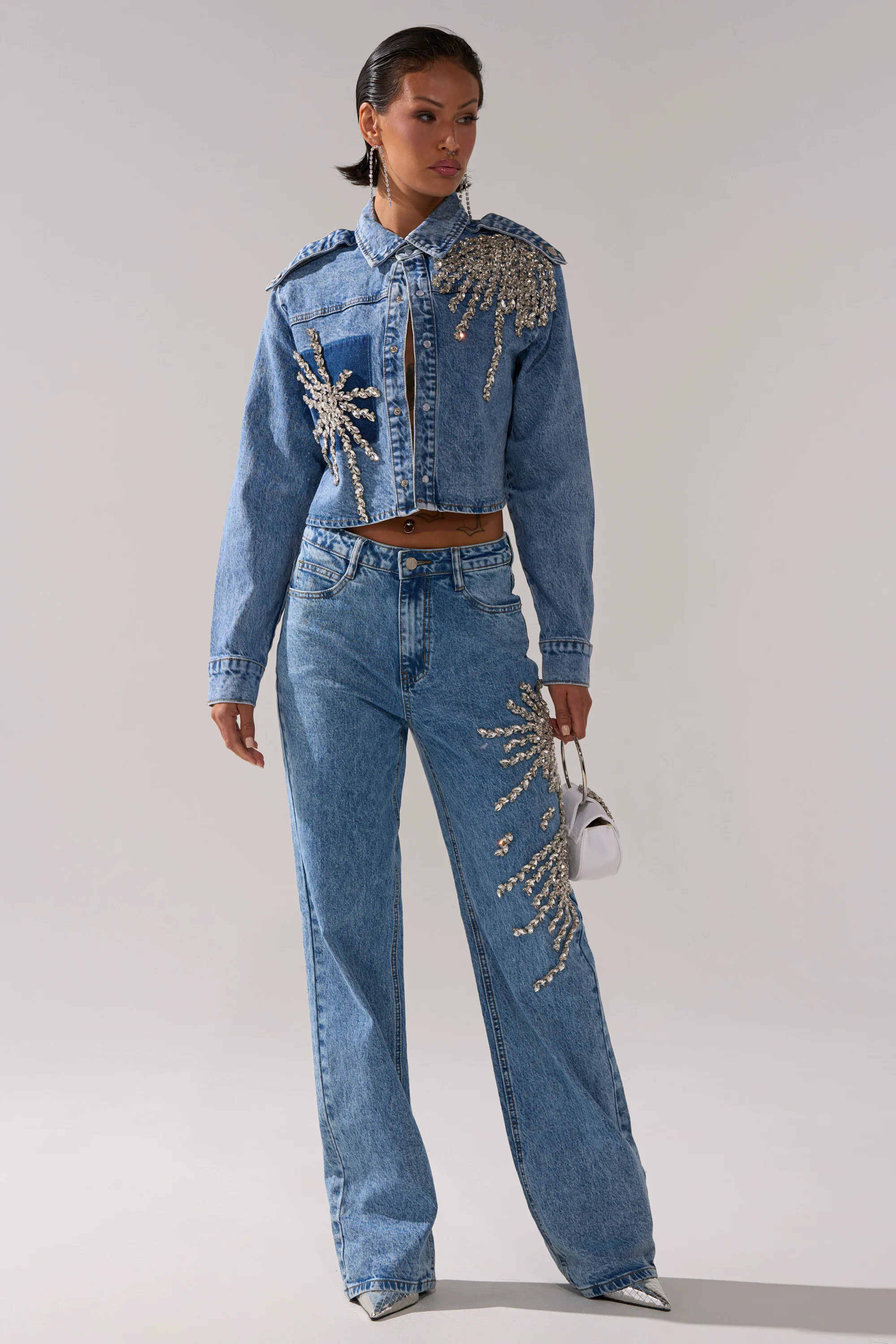 SPARKLE AND SHINE QUEEN RELAXED DENIM | AKIRA