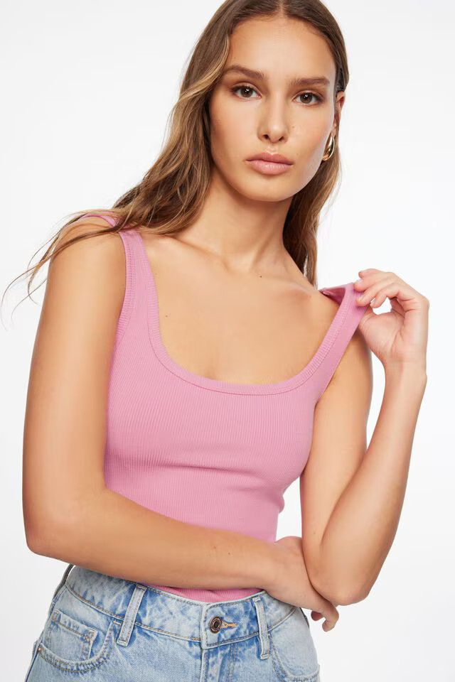 Tayla Scoop Neck Tank Top | Dynamite Clothing