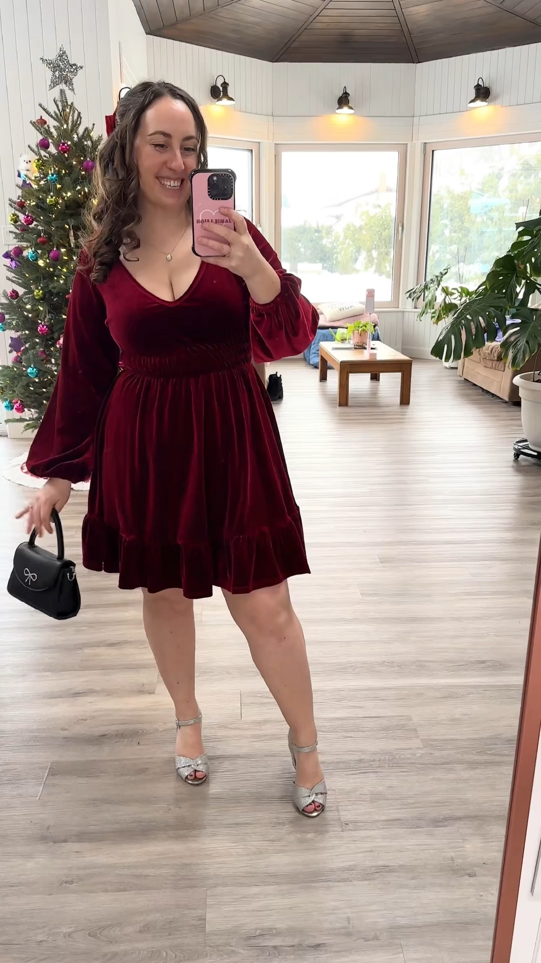 One of the benefits of the DIY bow garland beyond just being super affordable - you can actually use the bows whenever you want! ❤️🎄 

#LTKMidsize #LTKHoliday #LTKootd