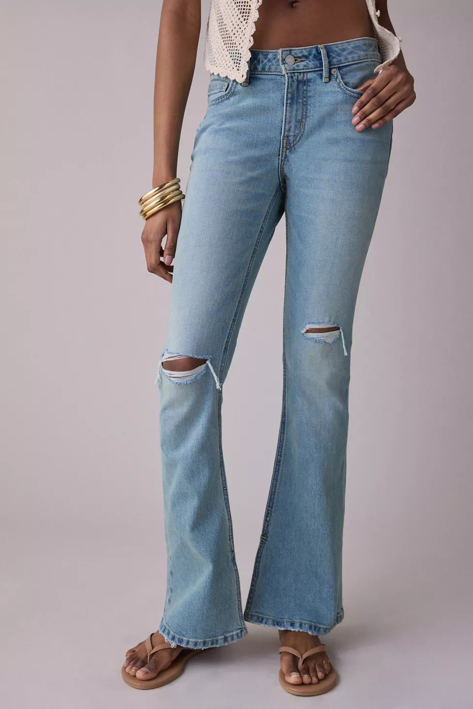 Levi’s® Low Slim Bootcut Jeans | Urban Outfitters (US and RoW)