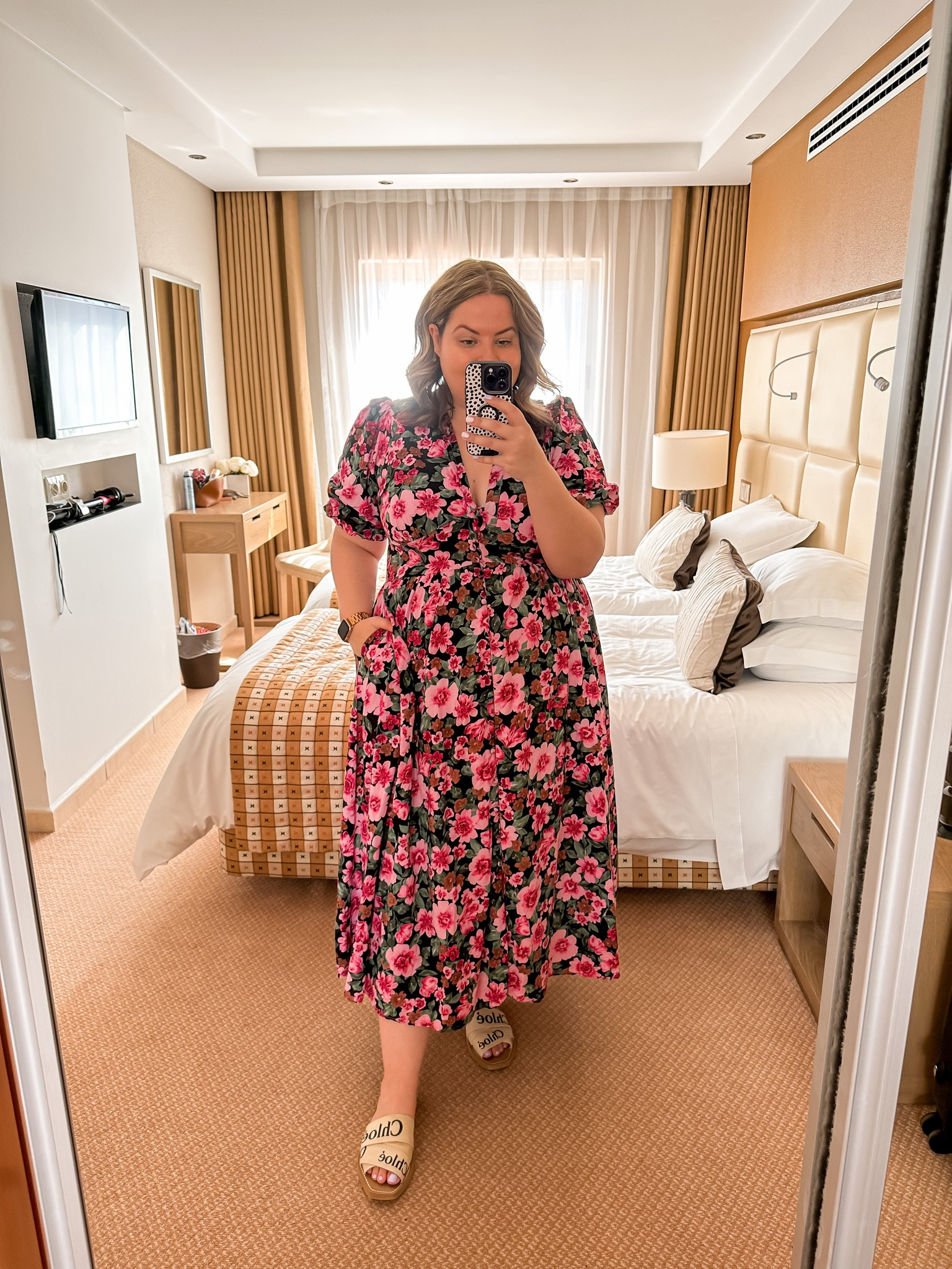 This has to be one of my most worn dresses from Nobody’s Child, the dresses linked are the same style. I’m wearing a UK size 16 in this dress, which is my usual size 💜

#LTKcurves #LTKFind #LTKeurope