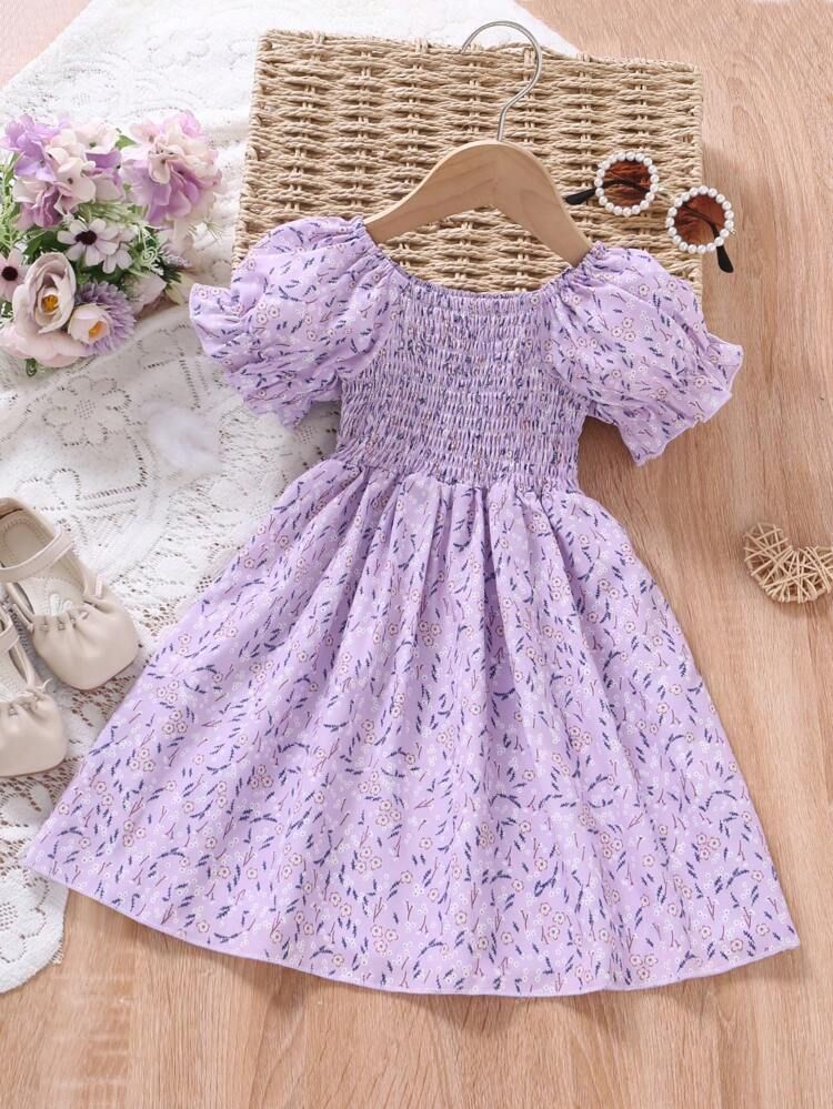 New
     
      Young Girl Ditsy Floral Print Puff Sleeve Dress | SHEIN
