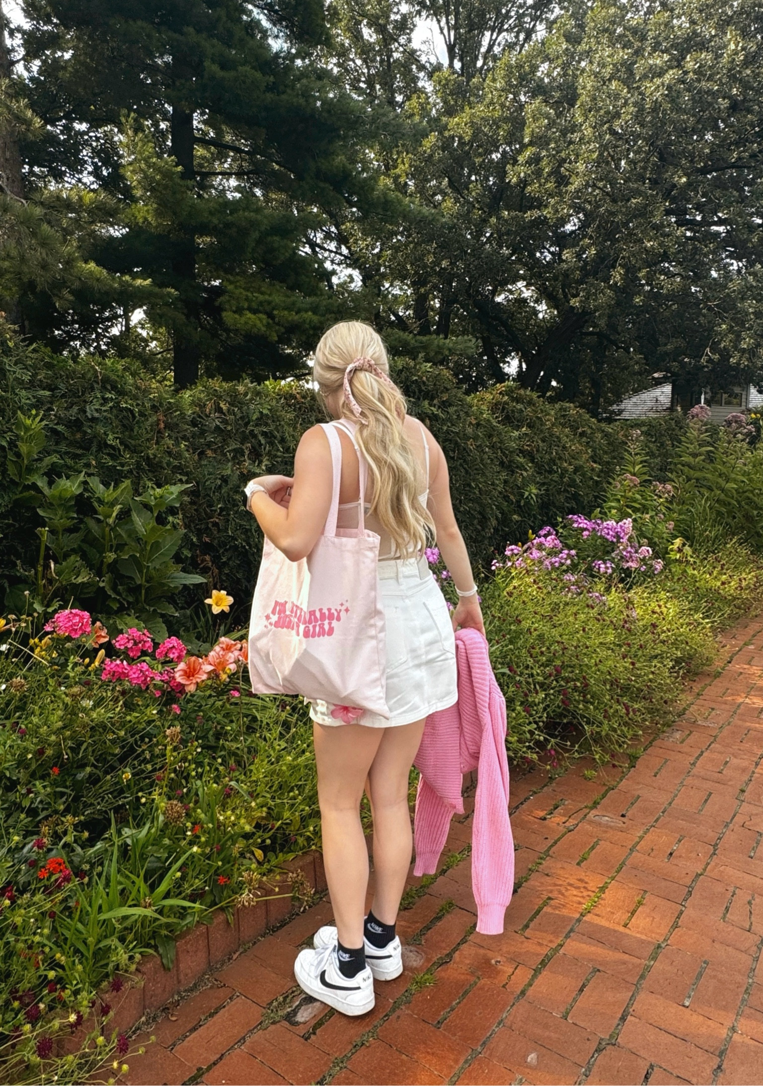 Pink outfit for the garden 🌸 

#garden #summer #pink #pinkootd #outfitt

#LTKSeasonal