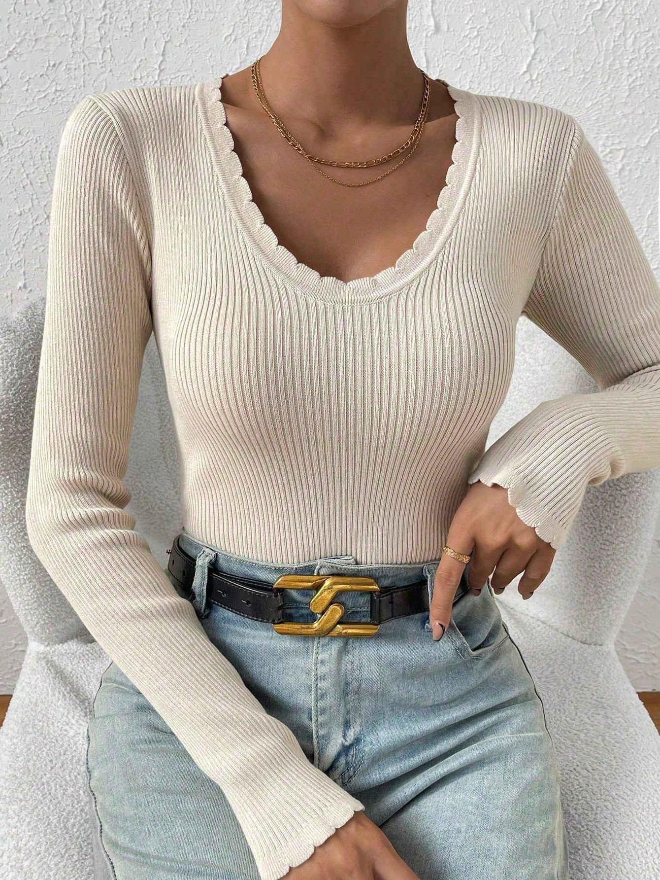 TrendsSHEIN Relaxiva Scallop Trim Ribbed Knit Sweater | SHEIN