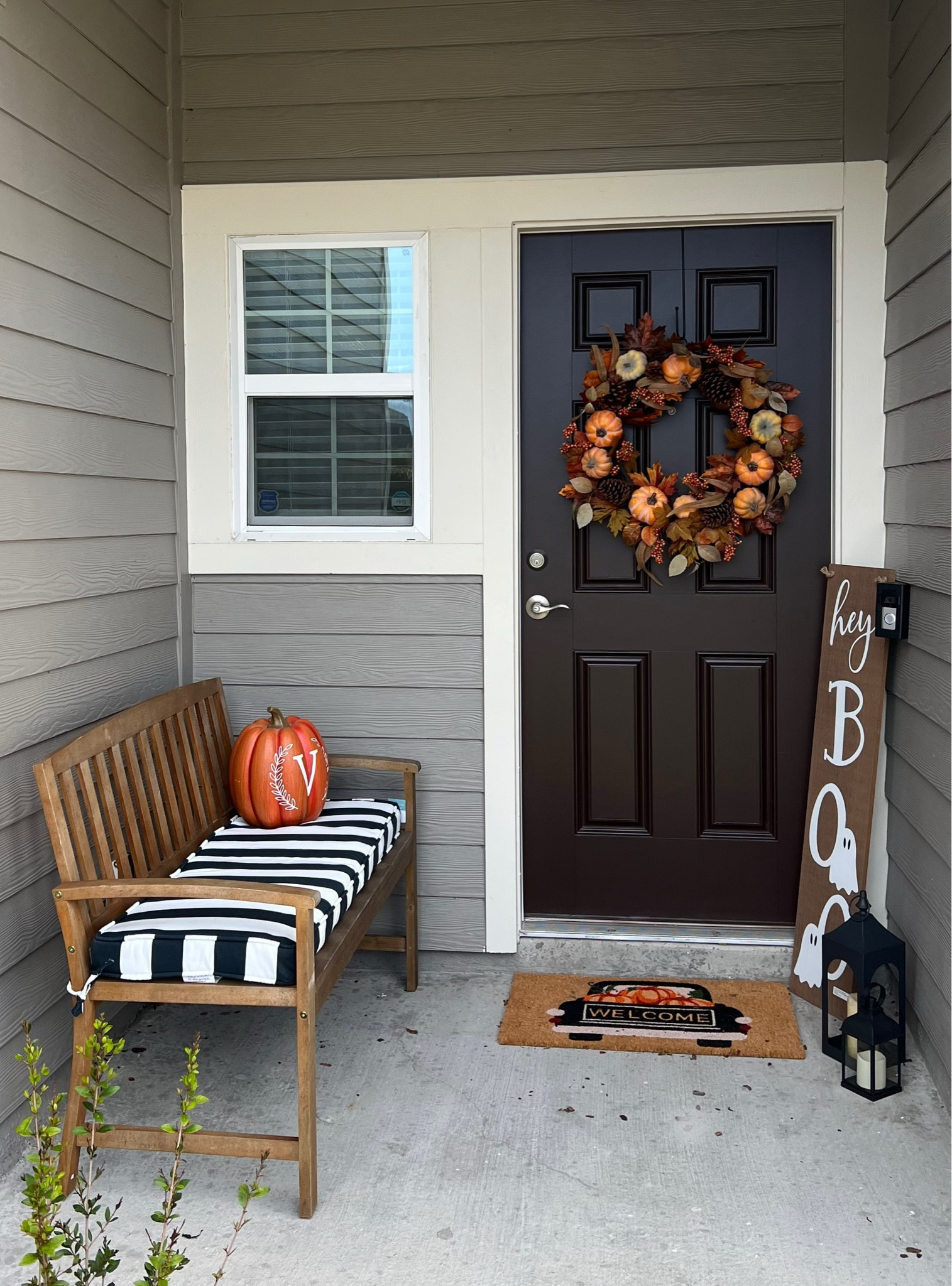 My fall door decor 🍂 the reversible door sign is from Aldi!

pumpkin, fall decor, fall door decor, autumn, autumn decor, Halloween decor, striped bench cushion, striped cushion, fall home decor, Halloween home decor, door mat, fall door mat, door wreath, lanterns, striped cushion, outdoor decor, pumpkins, seasonal decor, budget fall decor

#LTKhome #LTKHalloween #LTKSeasonal