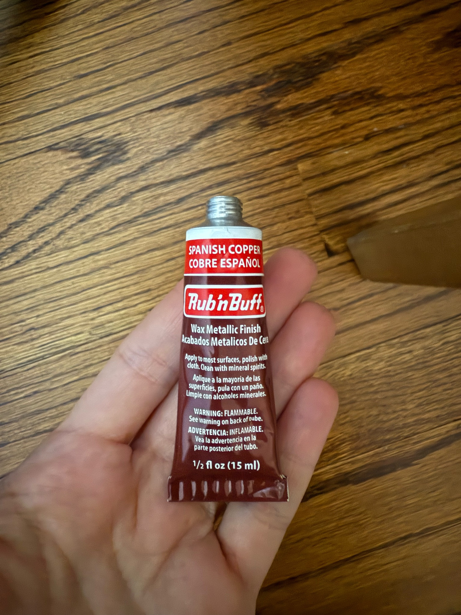 Turning my mirror bronzey with this Spanish copper rub n buff

#LTKHome