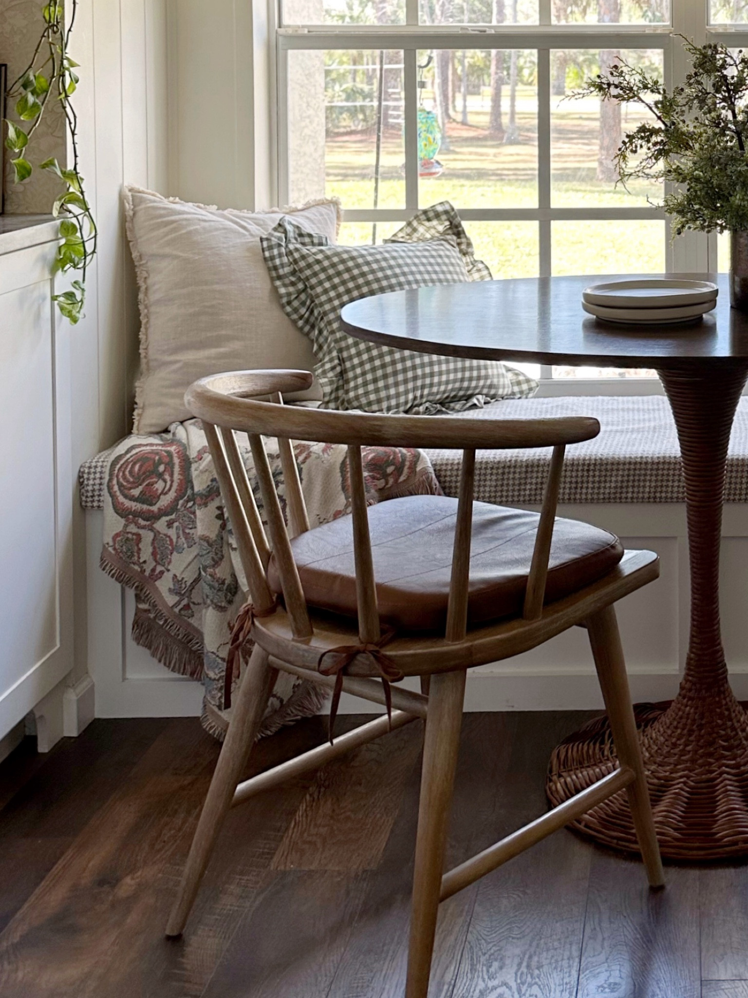 Cutest gingham ruffle pillows 2/$26!! 

Amazon 
Target 
Decor 

#LTKHome #LTKFindsUnder50