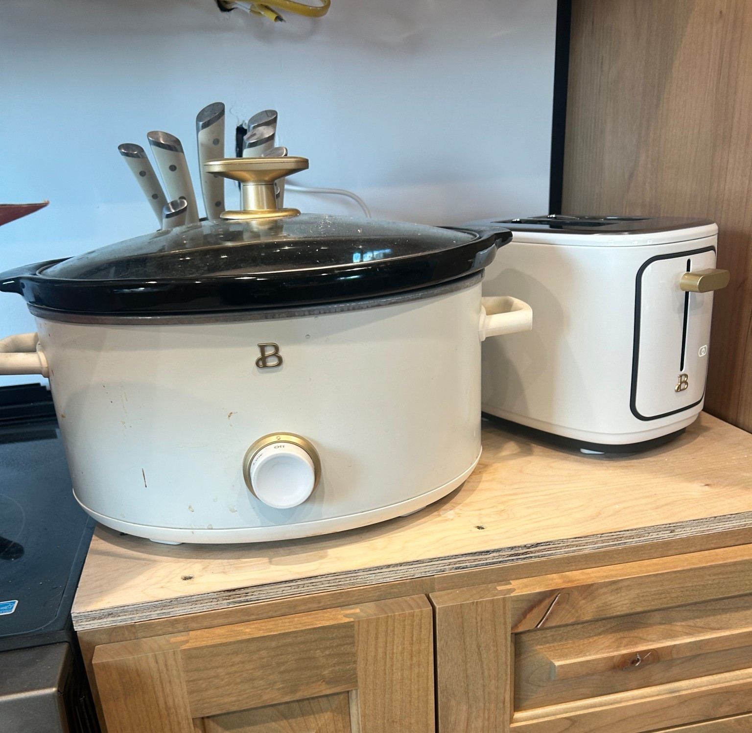 The “Beautiful” collection by Drew Barrymore is absolutely stunning in the white color. I got both the crockpot & toaster for my kitchen. 

Kitchen appliances. Drew Barrymore at Walmart. Walmart appliances. Farmhouse kitchen  

#LTKOver40 #LTKHome #LTKmomlife