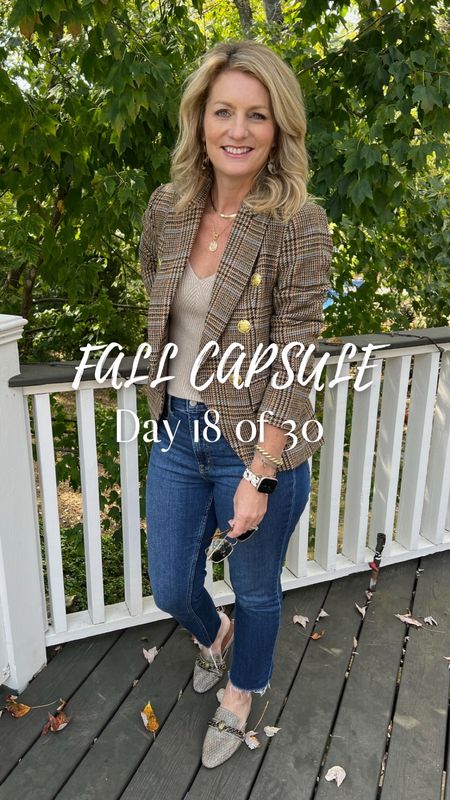 Day 18 Fall Capsule Look….this plaid blazer gang! 🤎

#LTKstyletip #LTKworkwear #LTKSeasonal