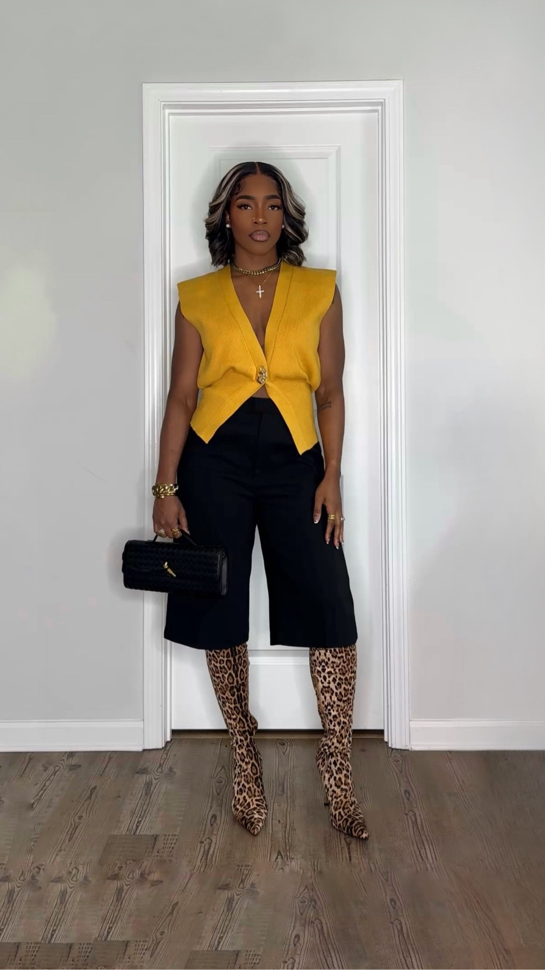 Day 16 Of 30 - Fall Outfits 🐆

Top - Medium 
Jorts - Large 

#LTKSeasonal #LTKFindsUnder50 #LTKU