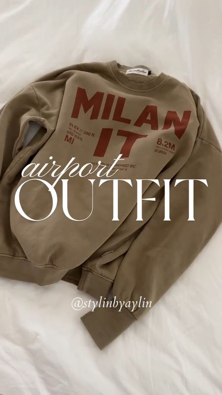 Cozy Airport outfit, my graphic sweatshirt is under $100 and runs naturally oversized! I'm just shy of 5-7" wearing the size small and 4 leggings. #StylinbyAylin 

#LTKtravel #LTKstyletip #LTKfindsunder100