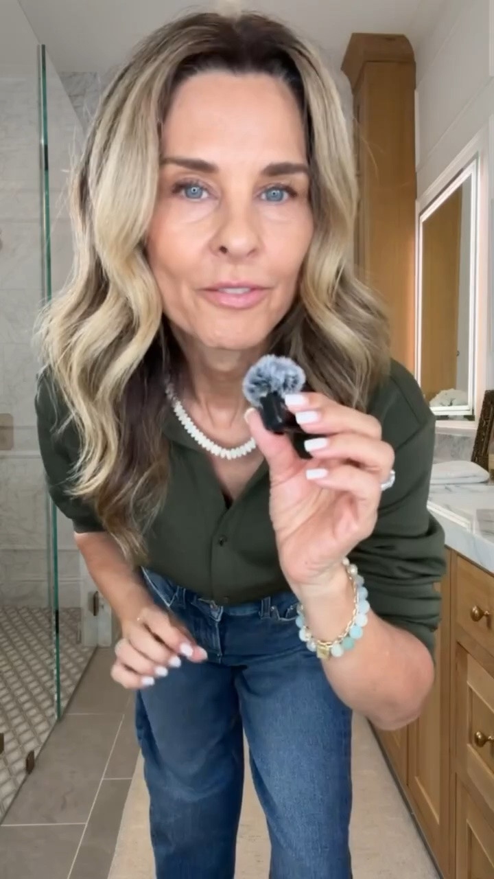 @Spanx new cut of their AirEssential cardigan is a new favorite! I’m 5’6’’ Wearing XS
-the airessential slim leg in P, size XS 
-I linked several other new arrivals for you!
Use discount code FASHIONEDLIFEXSPANX for 15% first time orders + free shipping 
#SpanxPartner

#LTKootd #LTKOver40 #LTKSeasonal