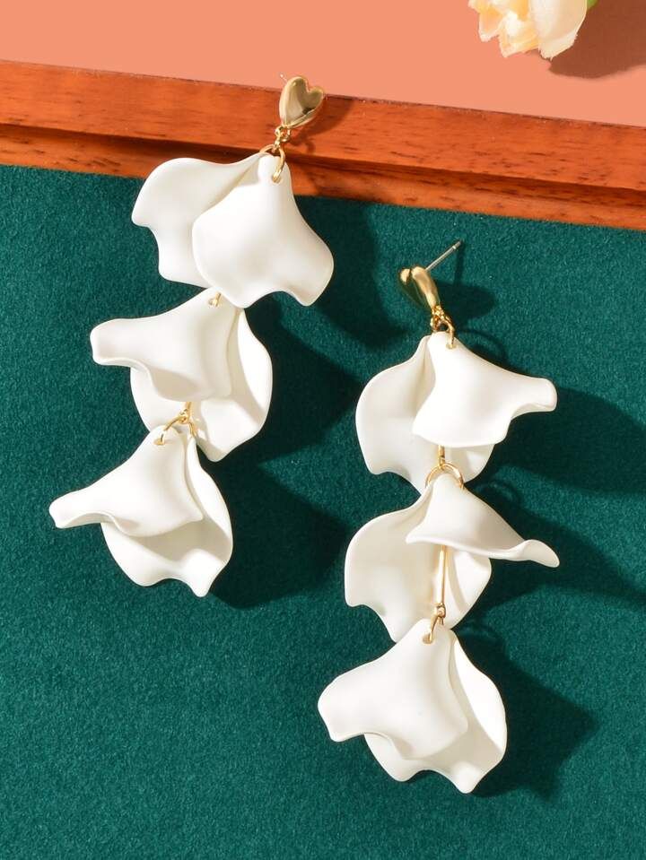 2pcs White Petals Tassel Earrings For Women With Sweet Elegant | SHEIN