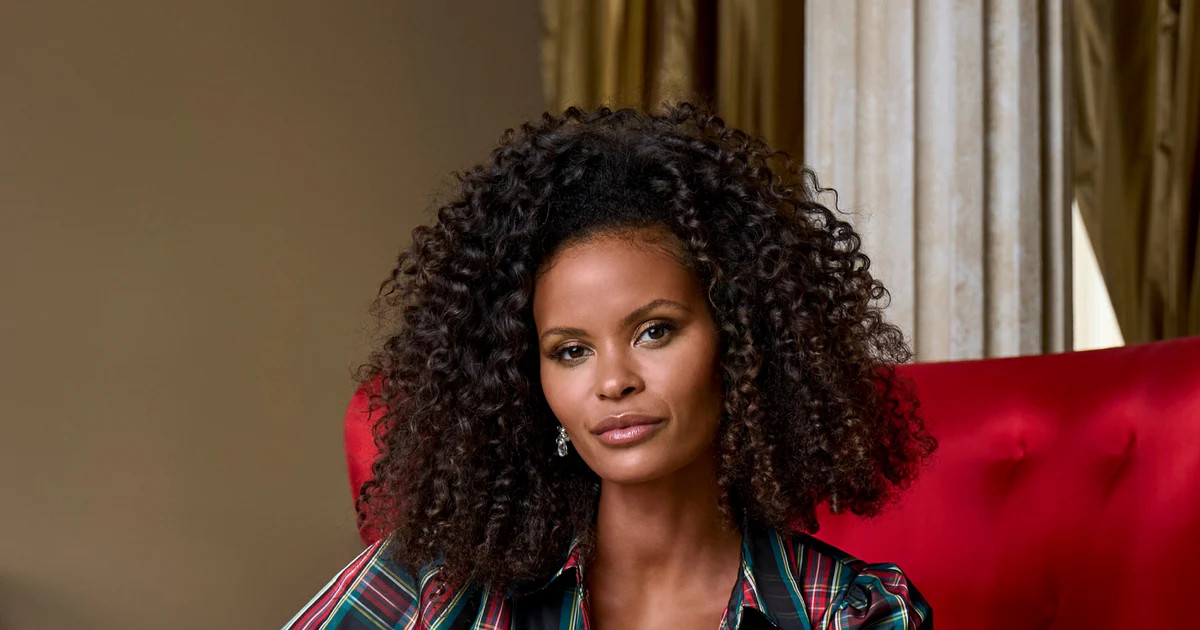 Holiday Multi Plaid Victoria Drama Sleeve Shirt - Black Multi | Boston Proper | Boston Proper