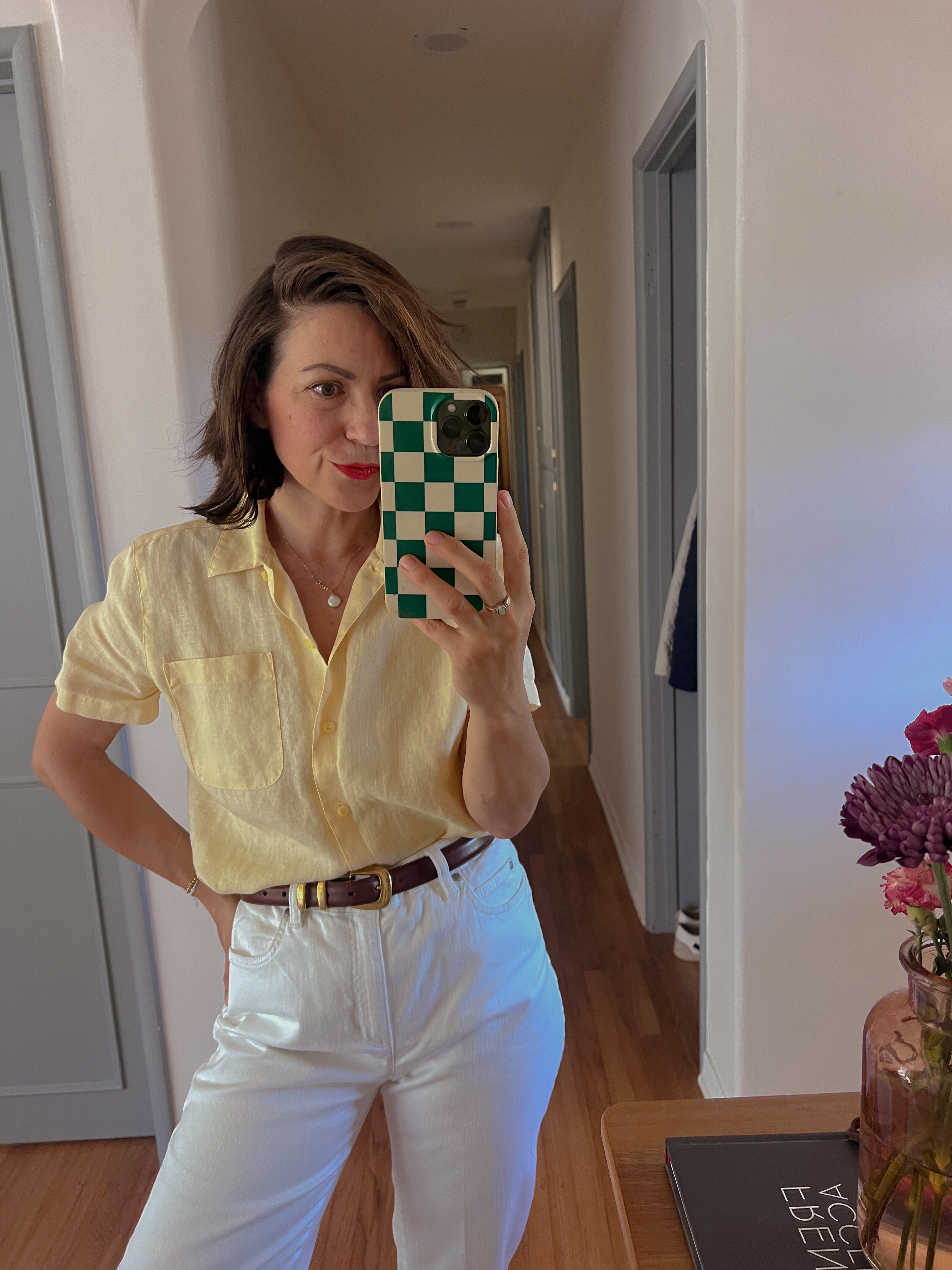 Everyday look with butter yellow 

Butter yellow linen short sleeve linen shirt, white straight leg jeans, brown belt with golden accents and my favorite necklace. 

Shirt: NaNIN Vintage (linked similar ones - all of them are 100% linen like this shirt here, there's only the one from Everlane which is 70% Tencel and 30% Nylon) 
Jeans: Eileen Fisher
Belt: Aritzia
Necklace: Magbee Designs




 

 #LTKsummer #LTKspring #LTKstyletip