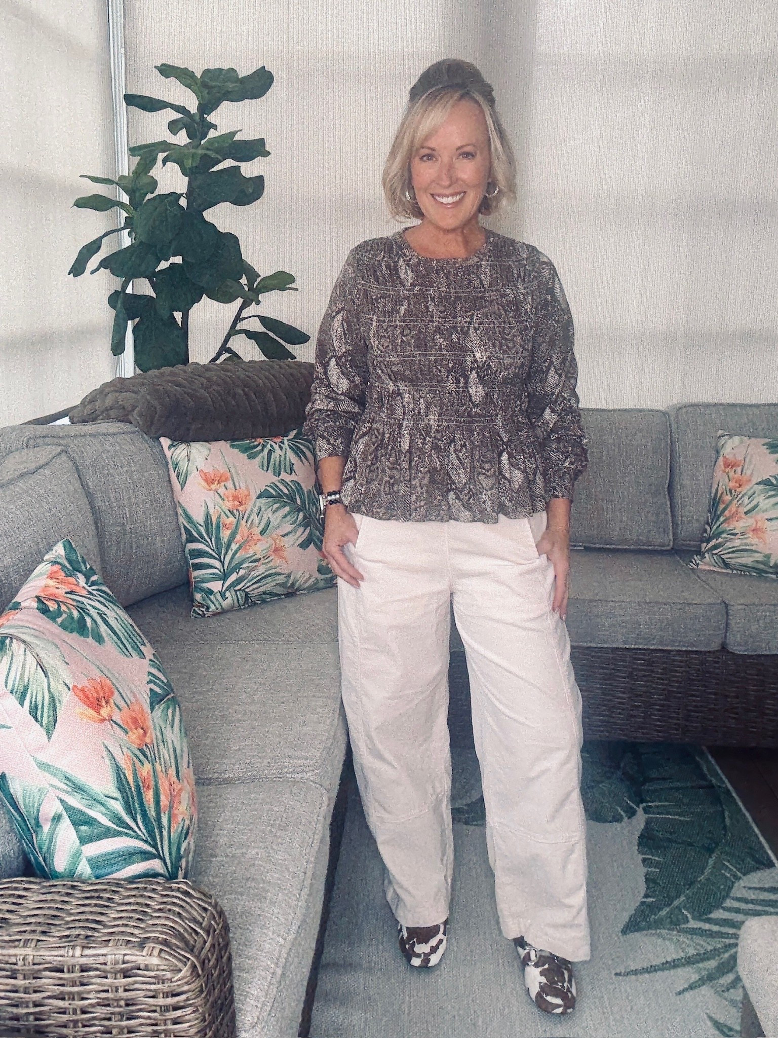 How cute is this head-to-toe fall look from Anthropologie?! This barrel cut adds a fun twist to your classic corduroy - I paired them with these printed flats and this blouse that I love so much, I own in a few colors! This outfit will take you from day to night and is a fun way to mix prints. Shop my look 🤎


#LTKShoeCrush #LTKSeasonal #LTKPetite