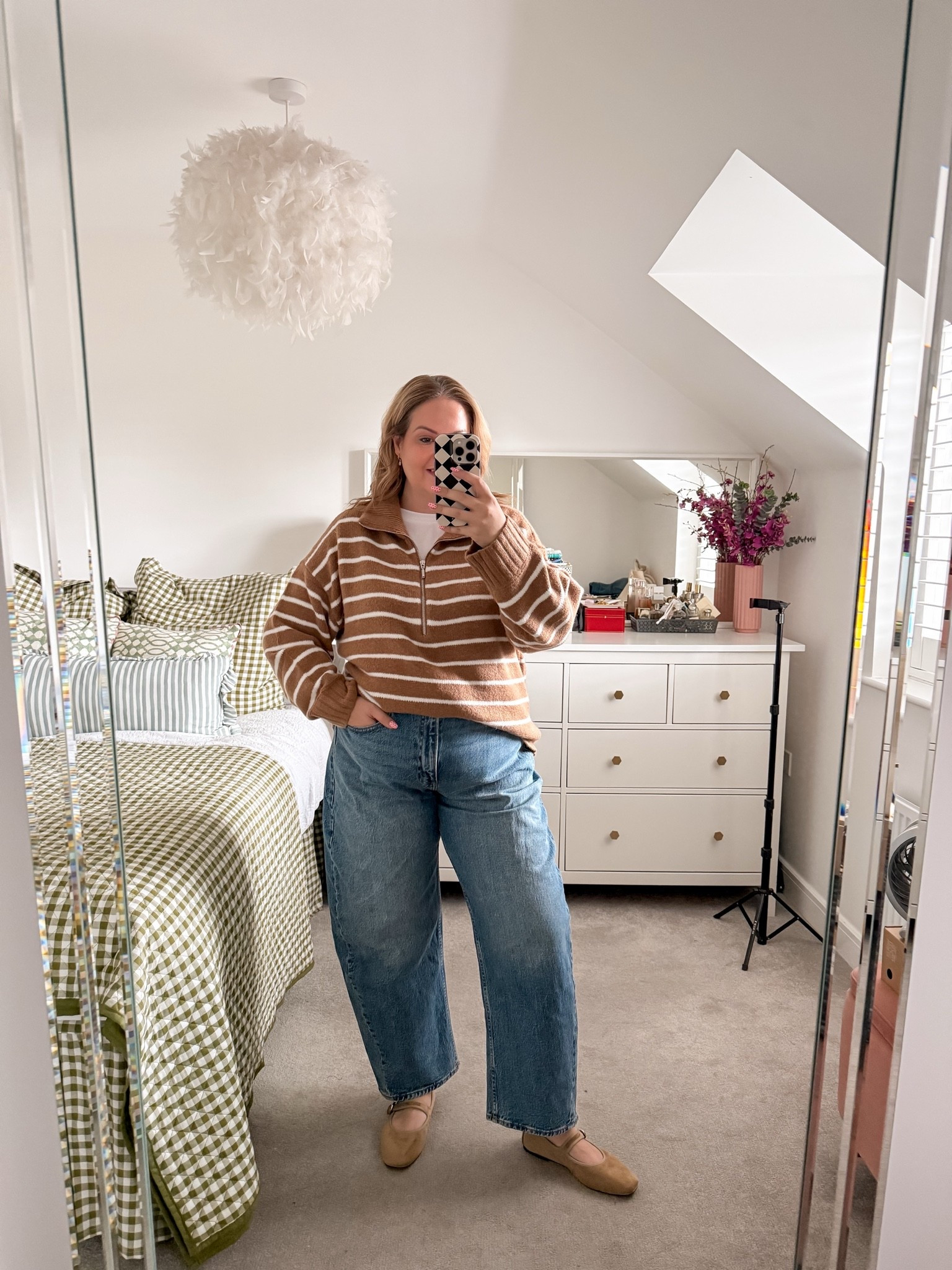I’m wearing a size L in the jumper and 31R in the curve love range in the jeans

#LTKautumn #LTKmidsize #LTKsale