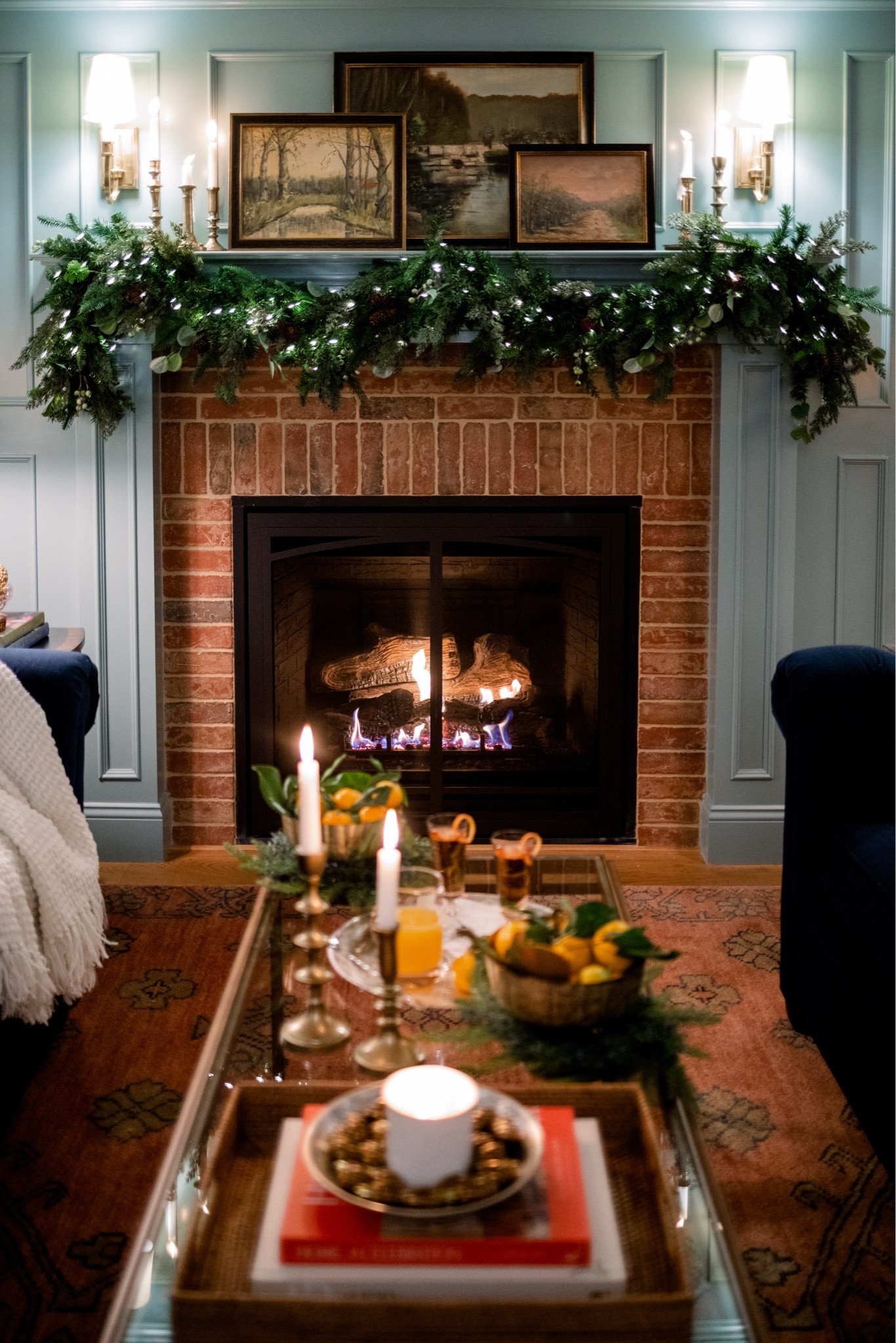 Simple holiday decorating ideas 🎄

#LTKHome #LTKSeasonal #LTKHoliday