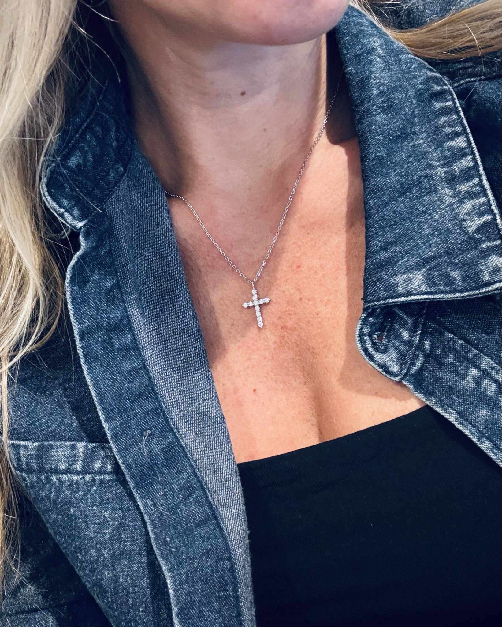 Lately I’ve been reaching for these IMOLOVE moissanite pieces on repeat ✨
They give me all the sparkle I love without the stress of wearing my real diamond on busy, active days. The ring is classic, comfy, and catches the light beautifully… and this necklace? So simple, so easy, goes with everything. 🤍

#LTKFindsUnder100 #LTKdayinmylife #LTKFindsUnder50