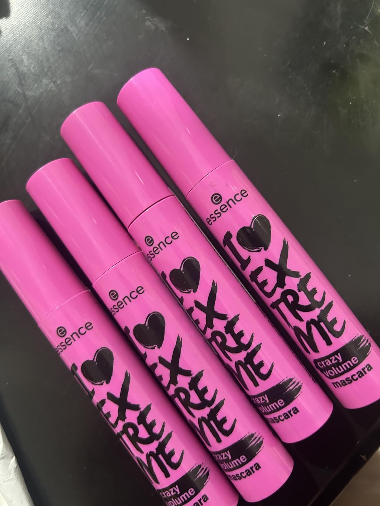 Máscara de cílios I Love Extreme Crazy Volume essence | Amazon (BR)