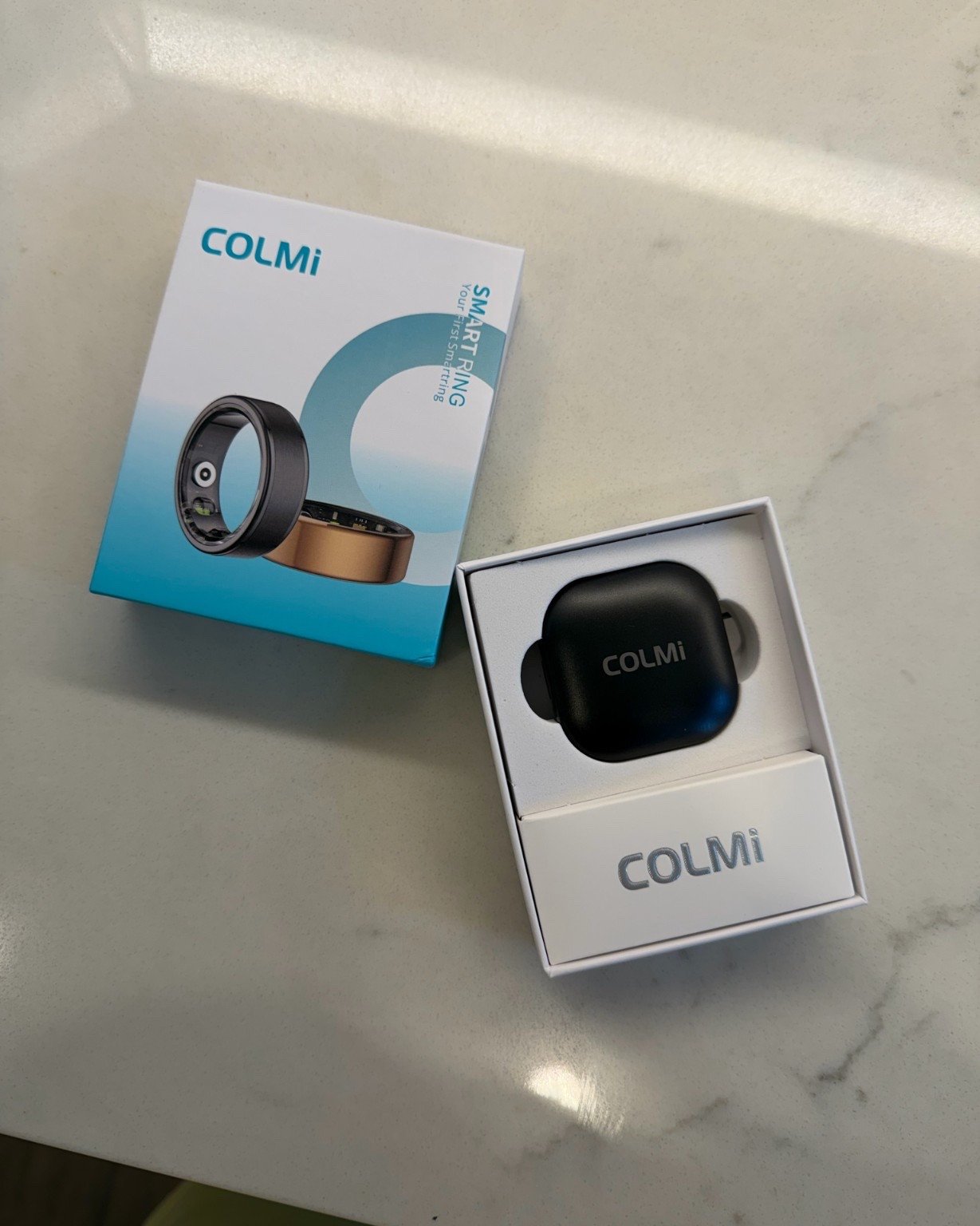 Trying out an oura ring dupe for only $55!!! Linked the two diamond bands I got to pair with the gold colmi ring I have