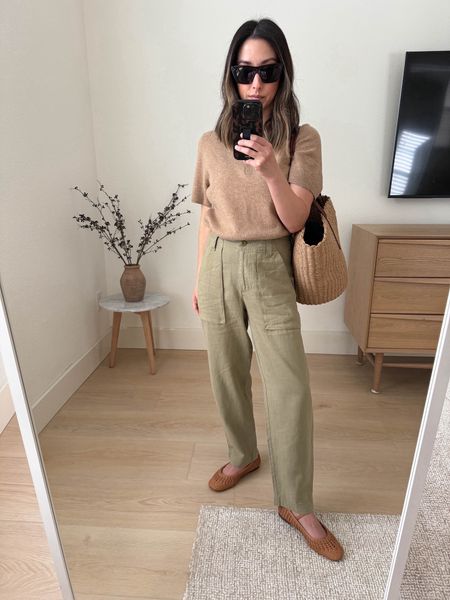 J.crew seaside cargo pants. LOVE these so much. Tencel so relaxed and moves nice. Petite length is great. Also, the sweater runs very cropped. I’m in the medium. 

J.crew sweater medium
J.crew cargo pants petite 0
J.crew flats 5
J.crew tote
Celine sunglasses  

#LTKstyletip #LTKshoecrush #LTKitbag