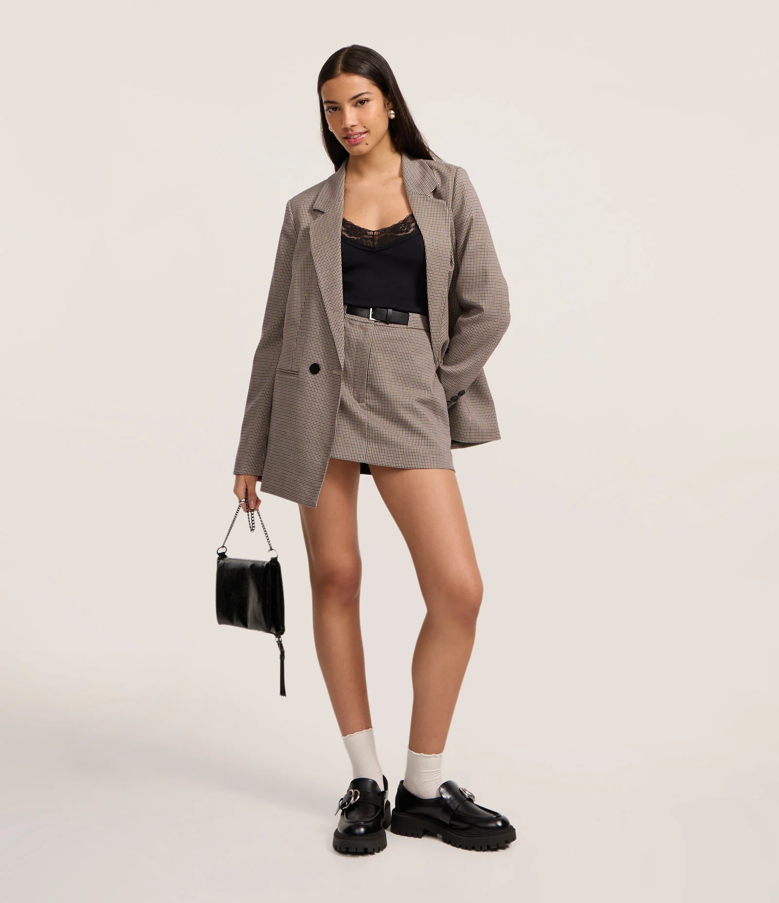 Short Saia em Viscose Alfaiatada com Cinto Xadrez Cinza - Lojas Renner | Renner (BR)