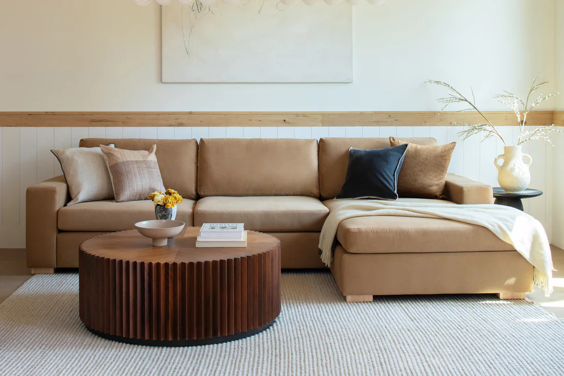 Barton Chaise Sectional | Albany Park