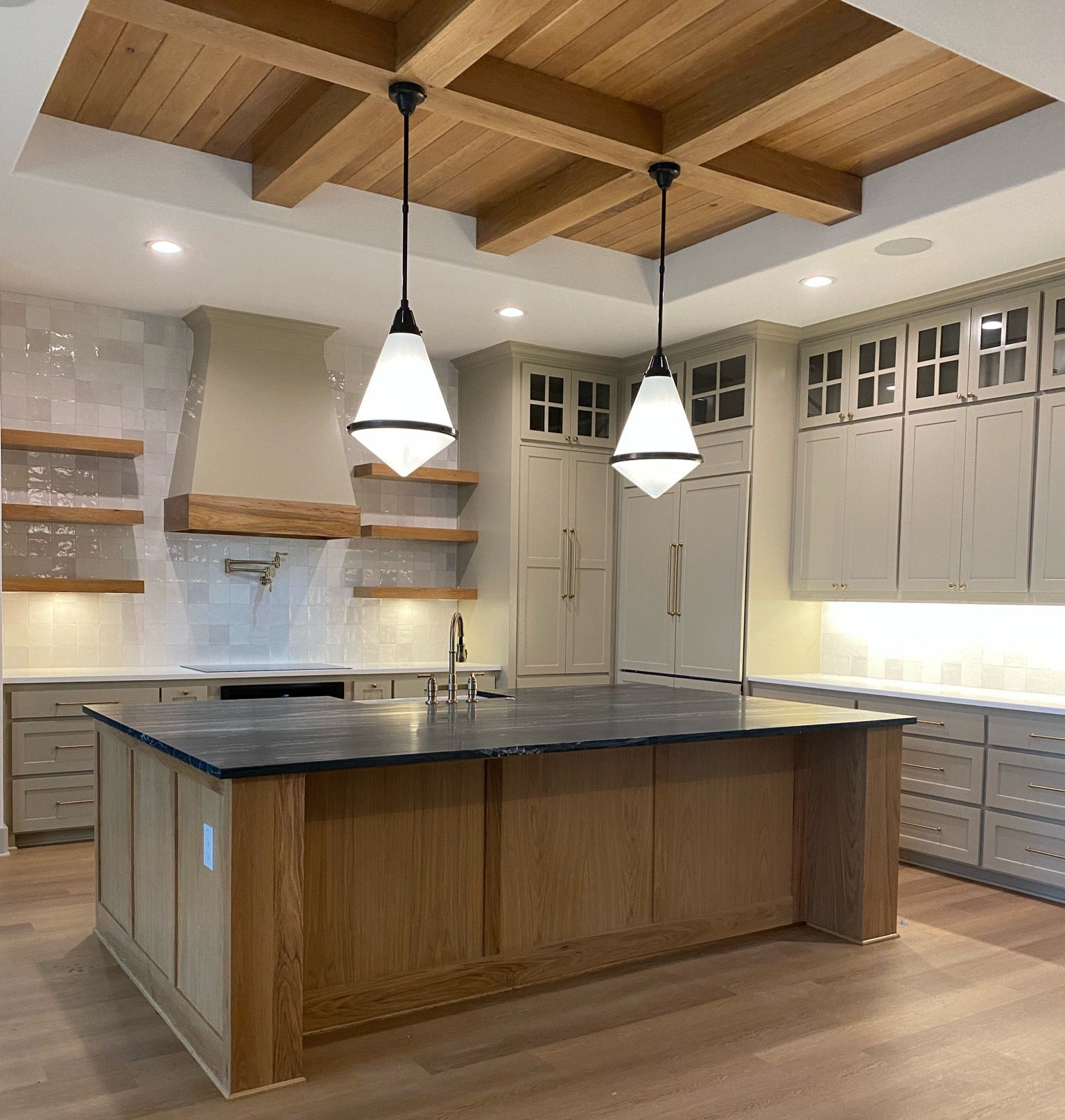 Kitchen pendants 