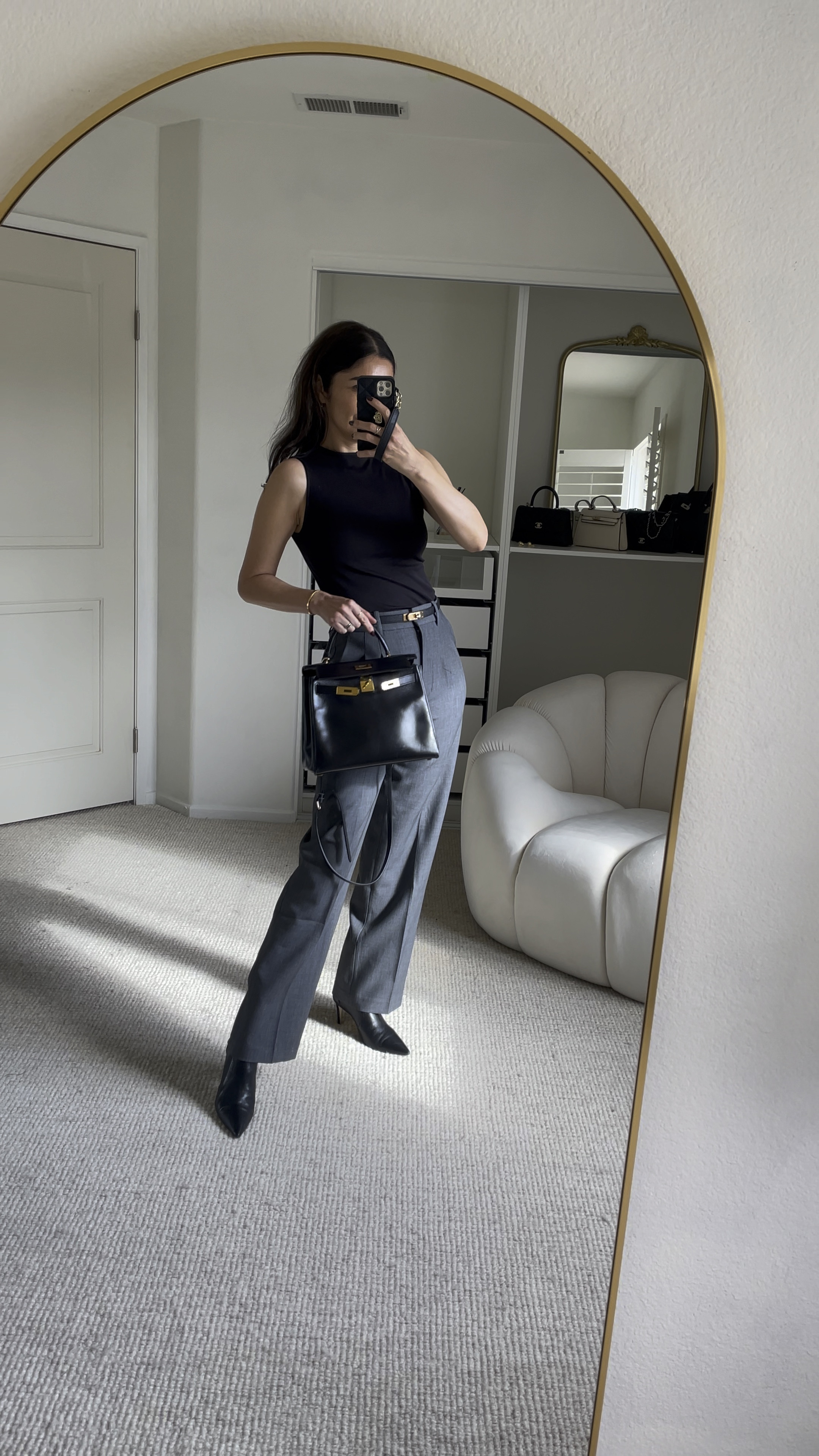 Office Outfit Idea- Aritzia end if the year sales. 20-60%off on classic styles.
➡️Wearing effortless pants wool twill on size 4 Regular
➫ MY BODY MEASUREMENTS FOR YOUR REFERENCE
Bra: 32C (81 cm)
Waist:26" (66 cm)
Hips: 38" (96.5 cm)
Height: 5'7" (170 cm)

➫  Follow my blog TheAllureEdition.com for more outfit ideas, fashion, home and lifestyle. 


#LTKstyletip #LTKsalealert