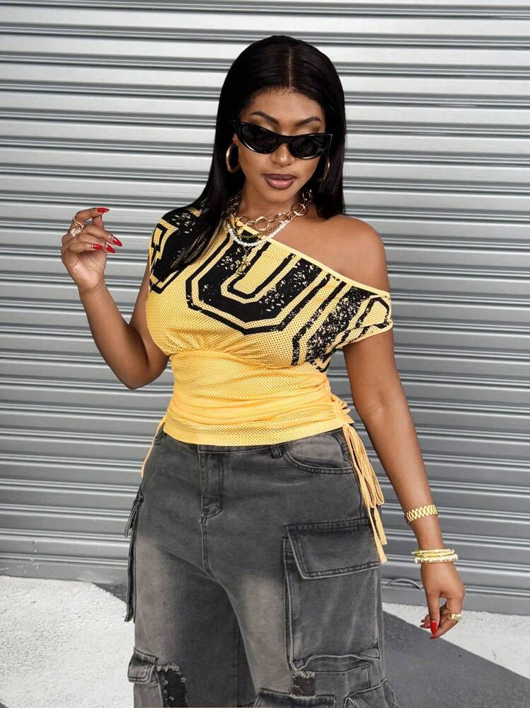 Maweii Plus Size Women's Sexy One Shoulder Waist Letter Printed Holiday Short Sleeve T-Shirt Top | SHEIN