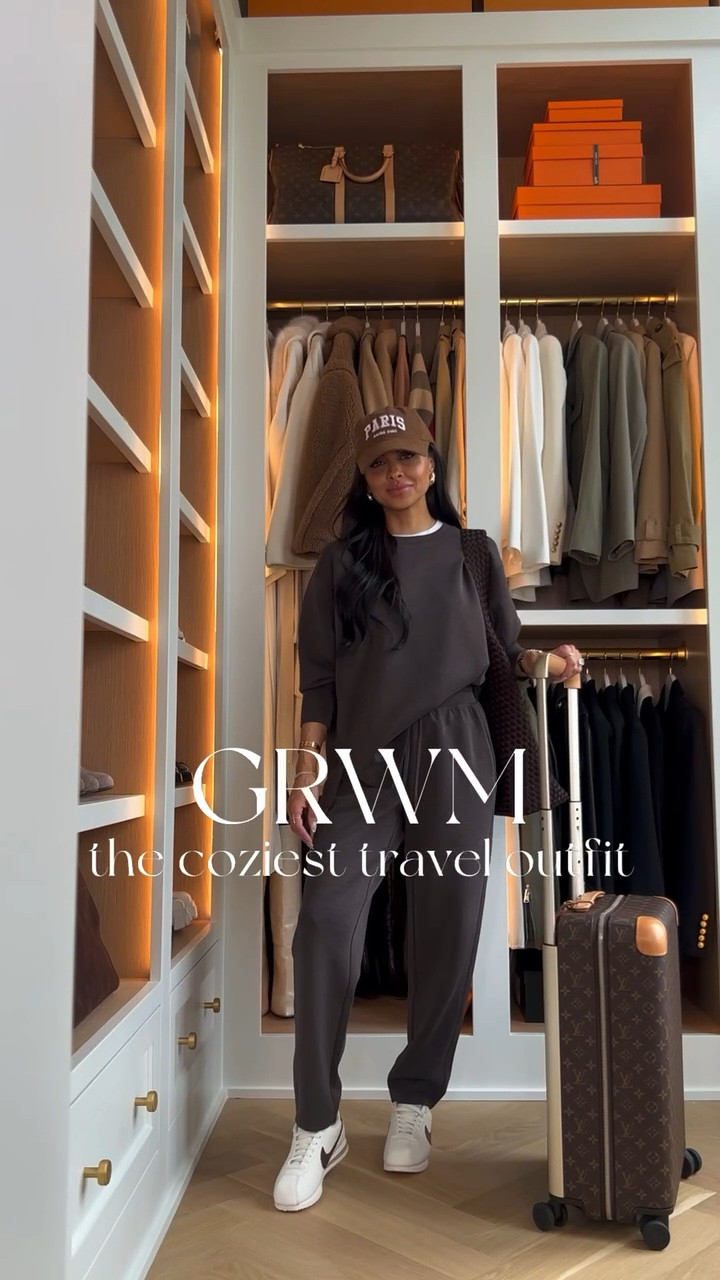 Winter travel outfit
Nordstrom brown sweatshirt
Nordstrom brown joggers
Nike sneakers
Nordstrom white tee 
Naghedi braided bag

#LTKSeasonal #LTKTravel #LTKFindsUnder100