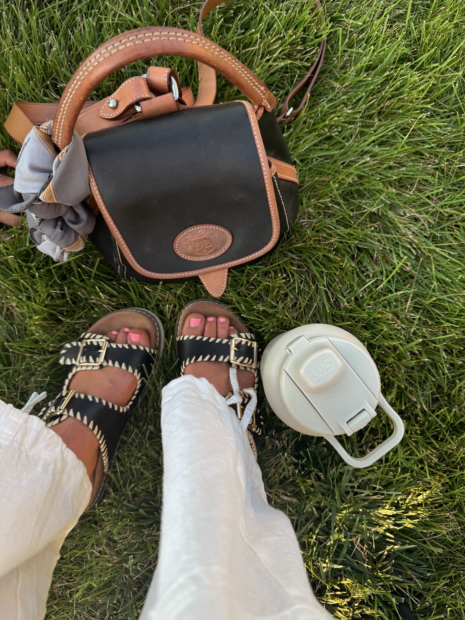 Outdoor church cozy essentials. Not pictured: the snacks. 

Pants: @marshalls
Bag: vintage d&b 

#LTKSeasonal