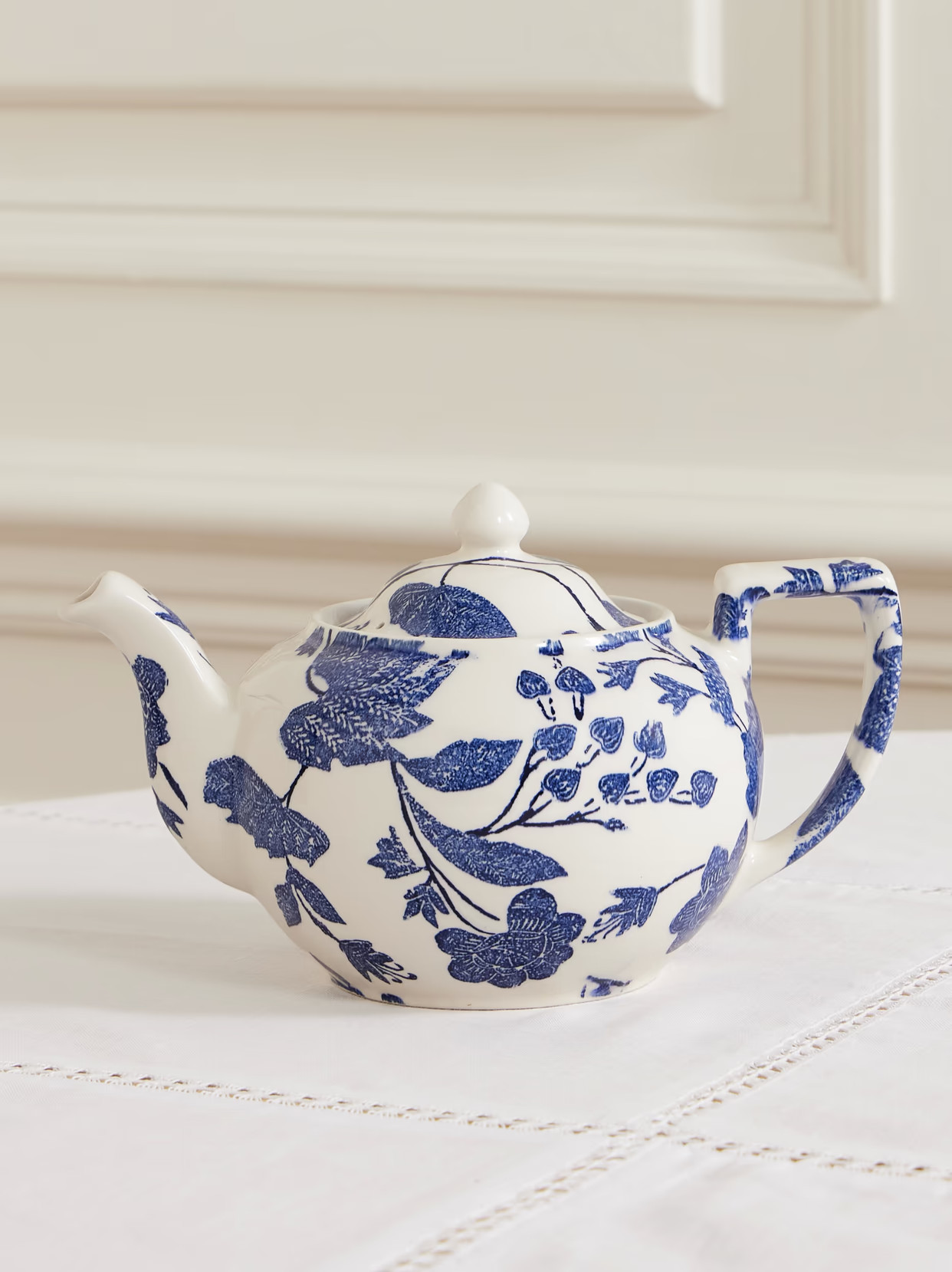 Ralph Lauren Home - + Burleigh Garden Vine Floral-print Earthenware Teapot - White | NET-A-PORTER (US)