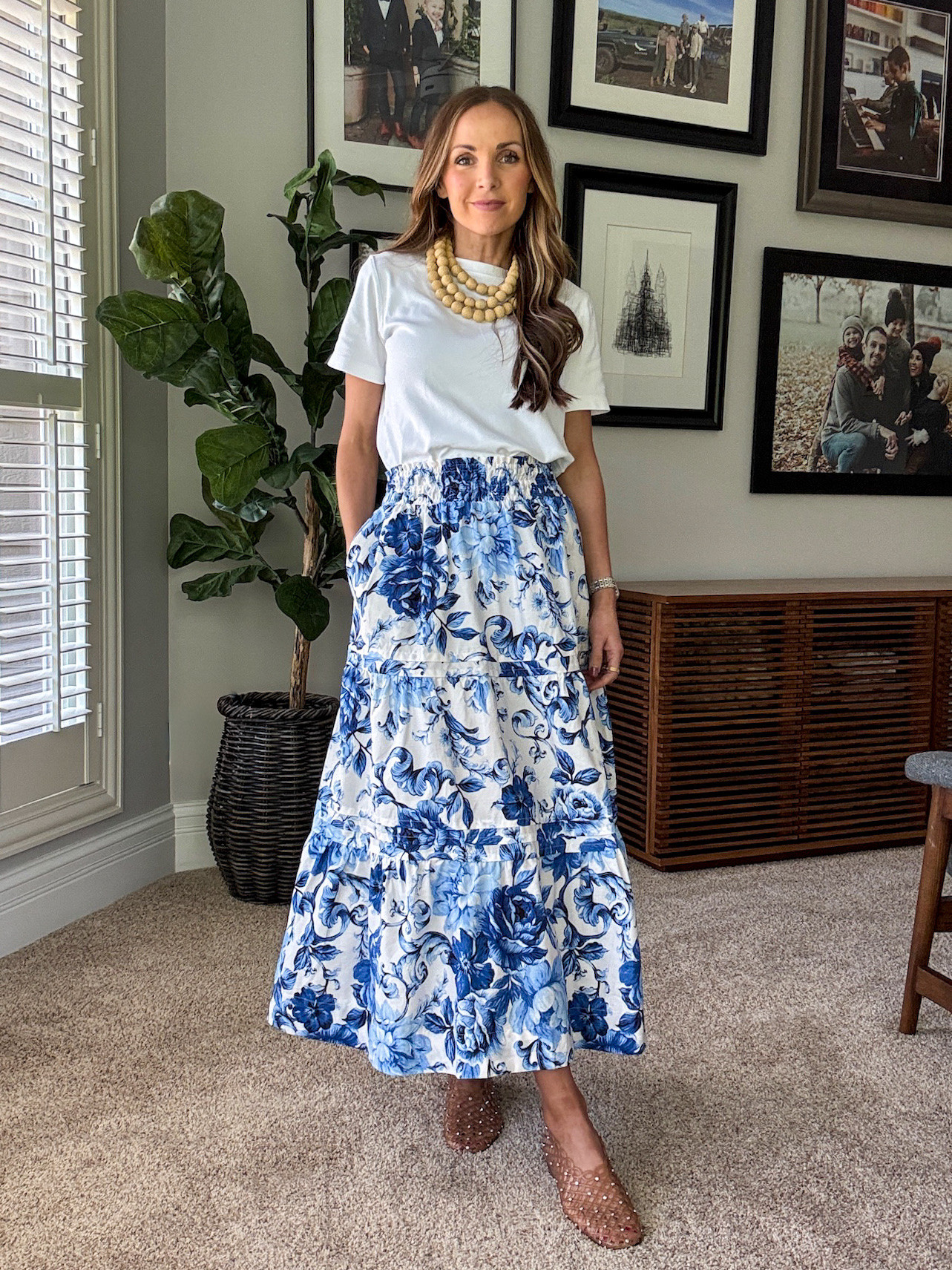 Shirt- @Aritzia xs
Skirt- @Anthropologie size xs use code MERRICK20 for 20% off
Shoes- @Steve Madden US 
Necklace- @Tuckernuck

#LTKgrwm #LTKootd