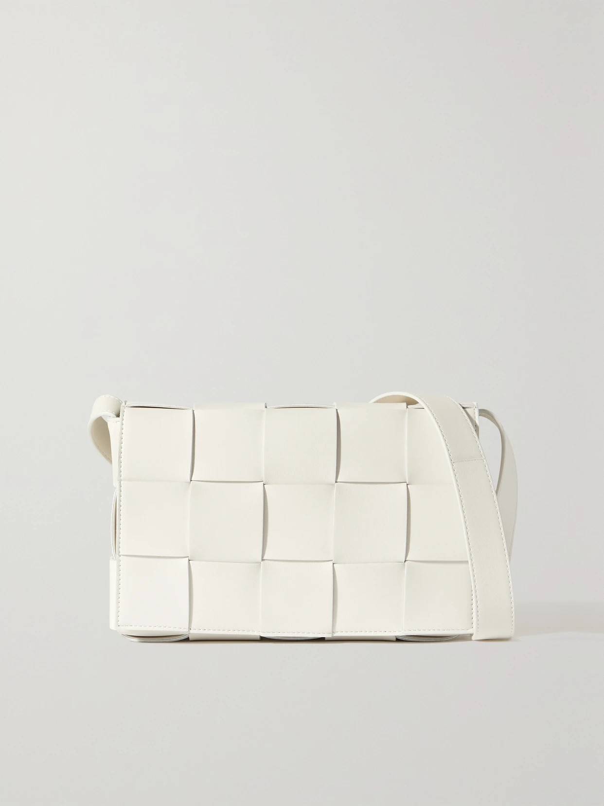 Bottega Veneta - Cassette Medium Intrecciato Leather Shoulder Bag - White | NET-A-PORTER (US)