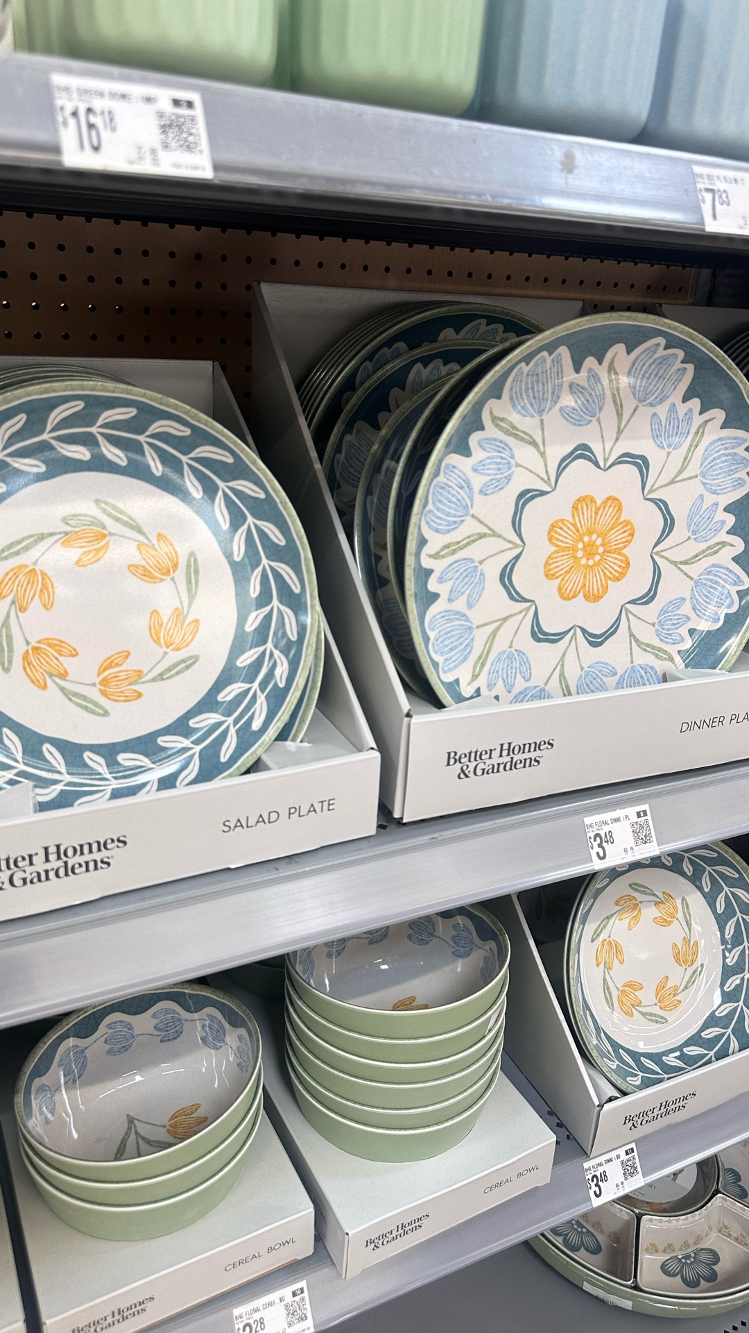 The perfect melamine dishes for all your outdoor summer get togethers. 

I love the crisp and classic look of the blue and yellow floral pattern.

If you have young children or a pool these non breakable dishes are a great solution.

This pattern comes in lots of different pieces and the price is so good!


Summer dinnerware • plates • bowls • serving pieces • covered serving bowl • outdoor dinnerware • divided tray 

 

#LTKHome #LTKSeasonal #LTKOver40